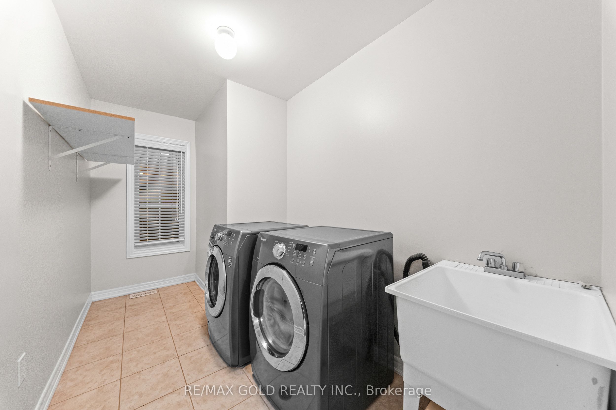 23 Wellpark Way Property Photo 25