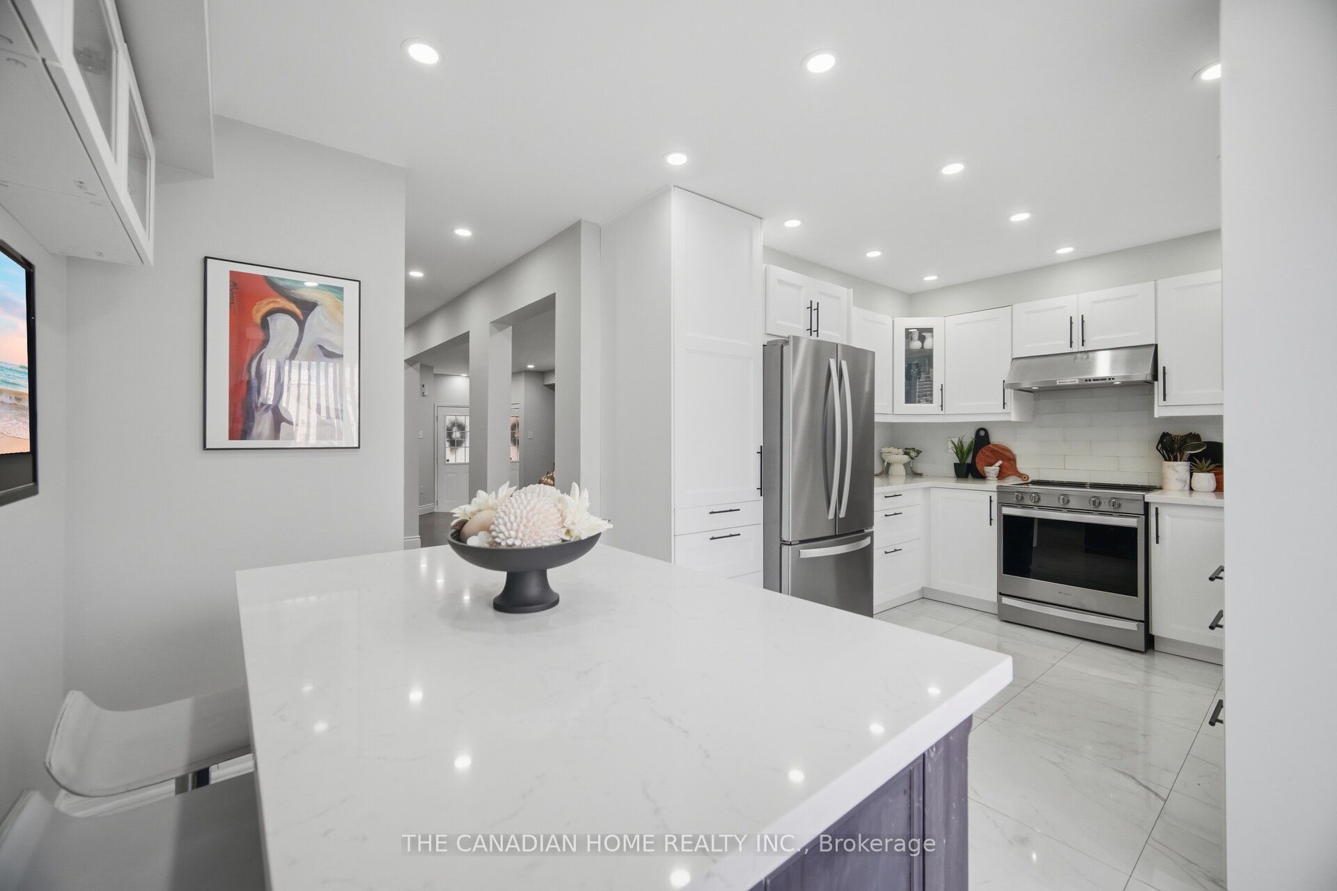 8 Vauxhall Crescent Property Photo 13