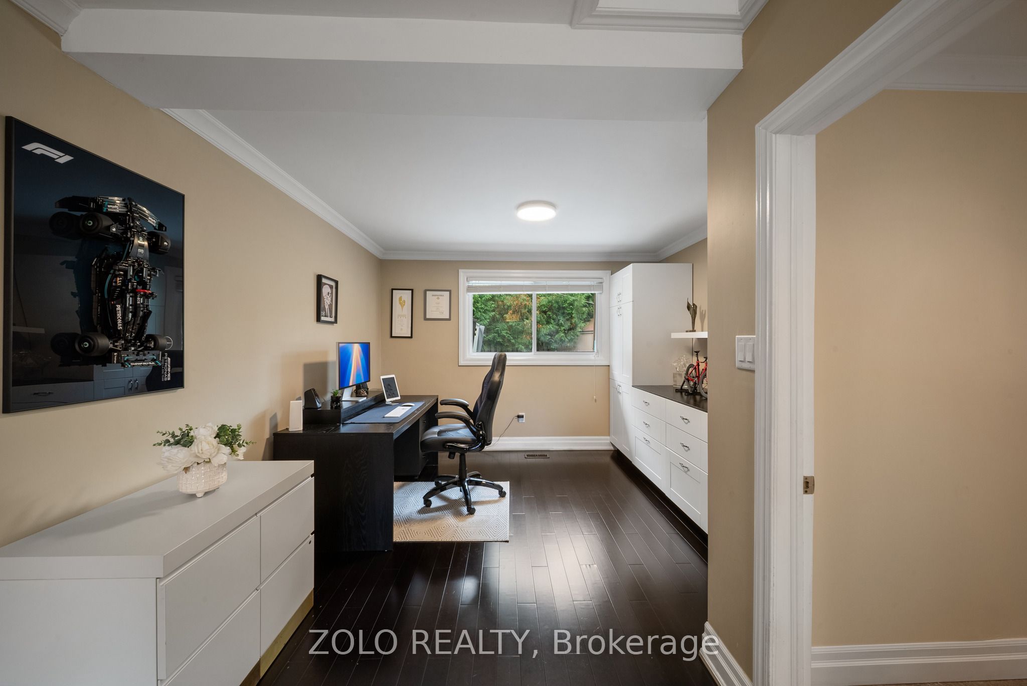 6911b Hickling Crescent Property Photo 22