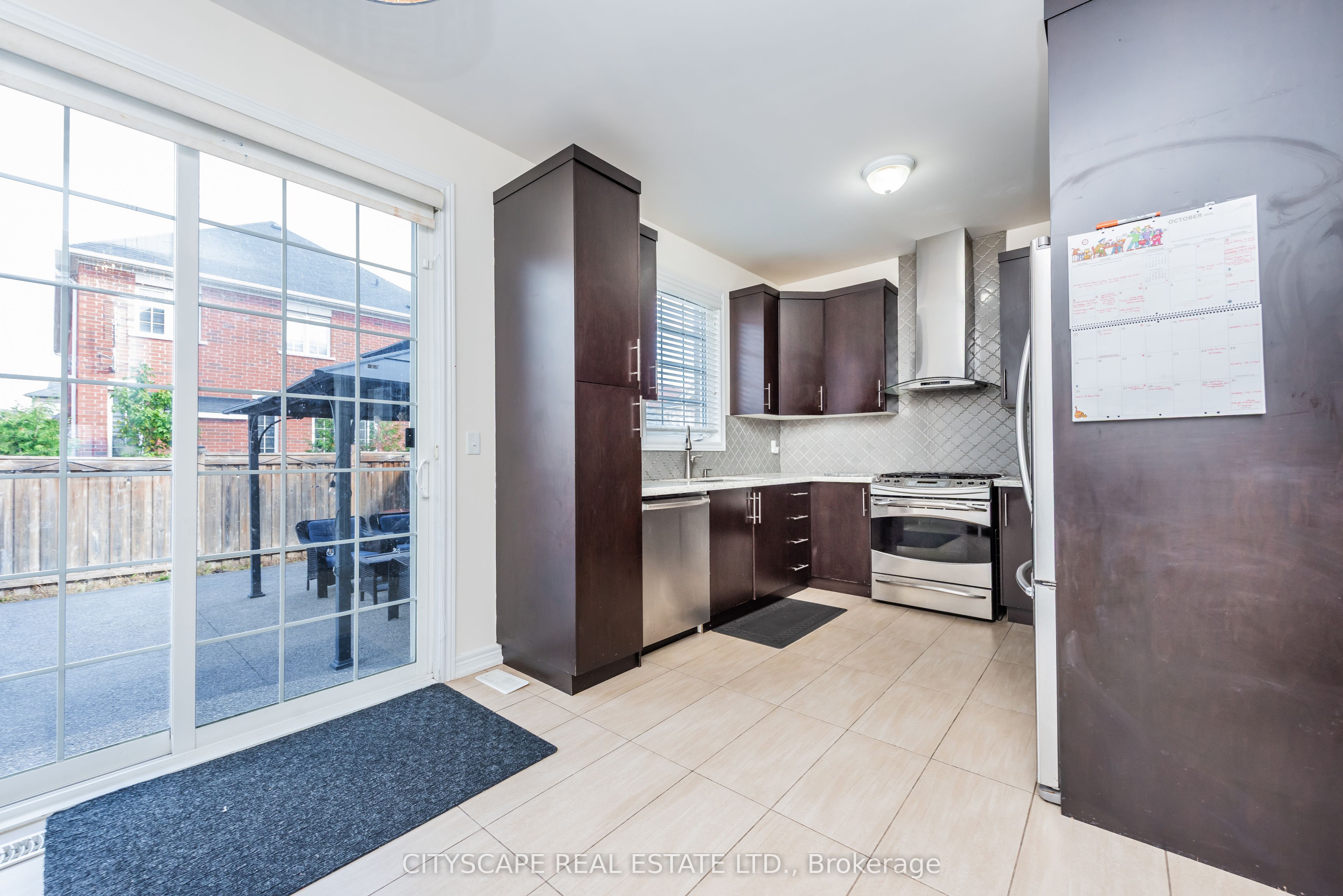 37 Aspermont Crescent Property Photo 15