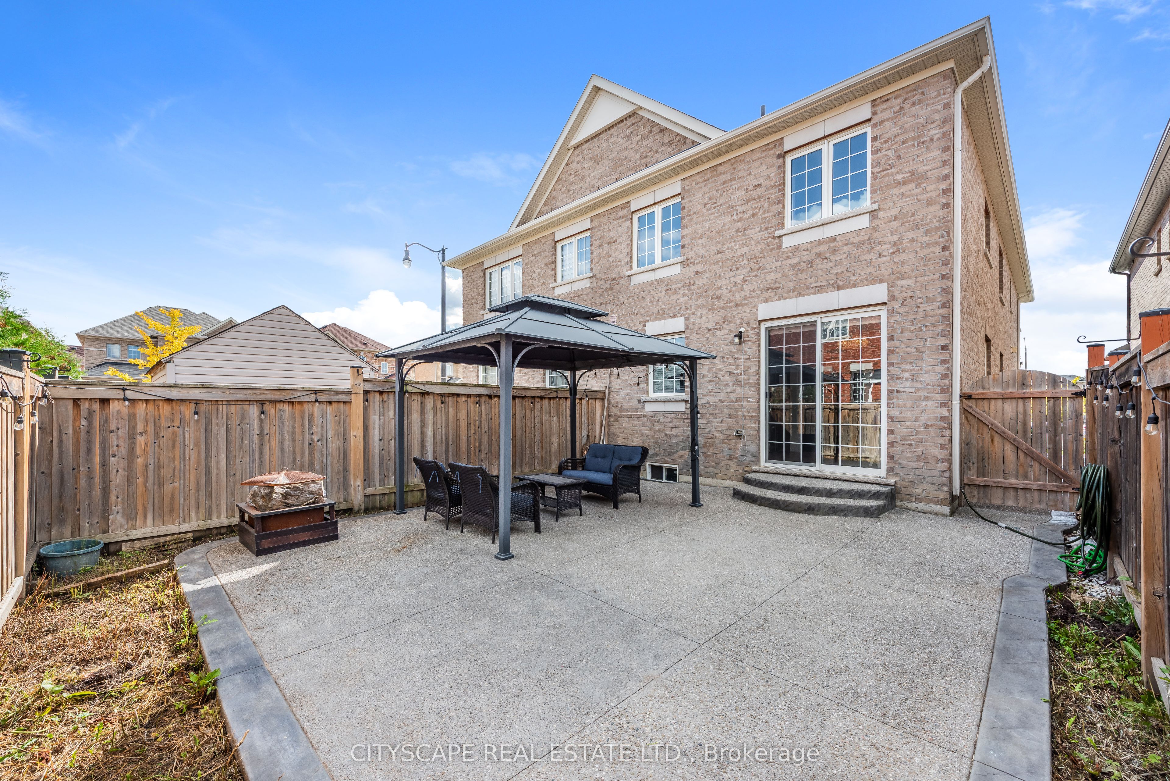 37 Aspermont Crescent Property Photo 22
