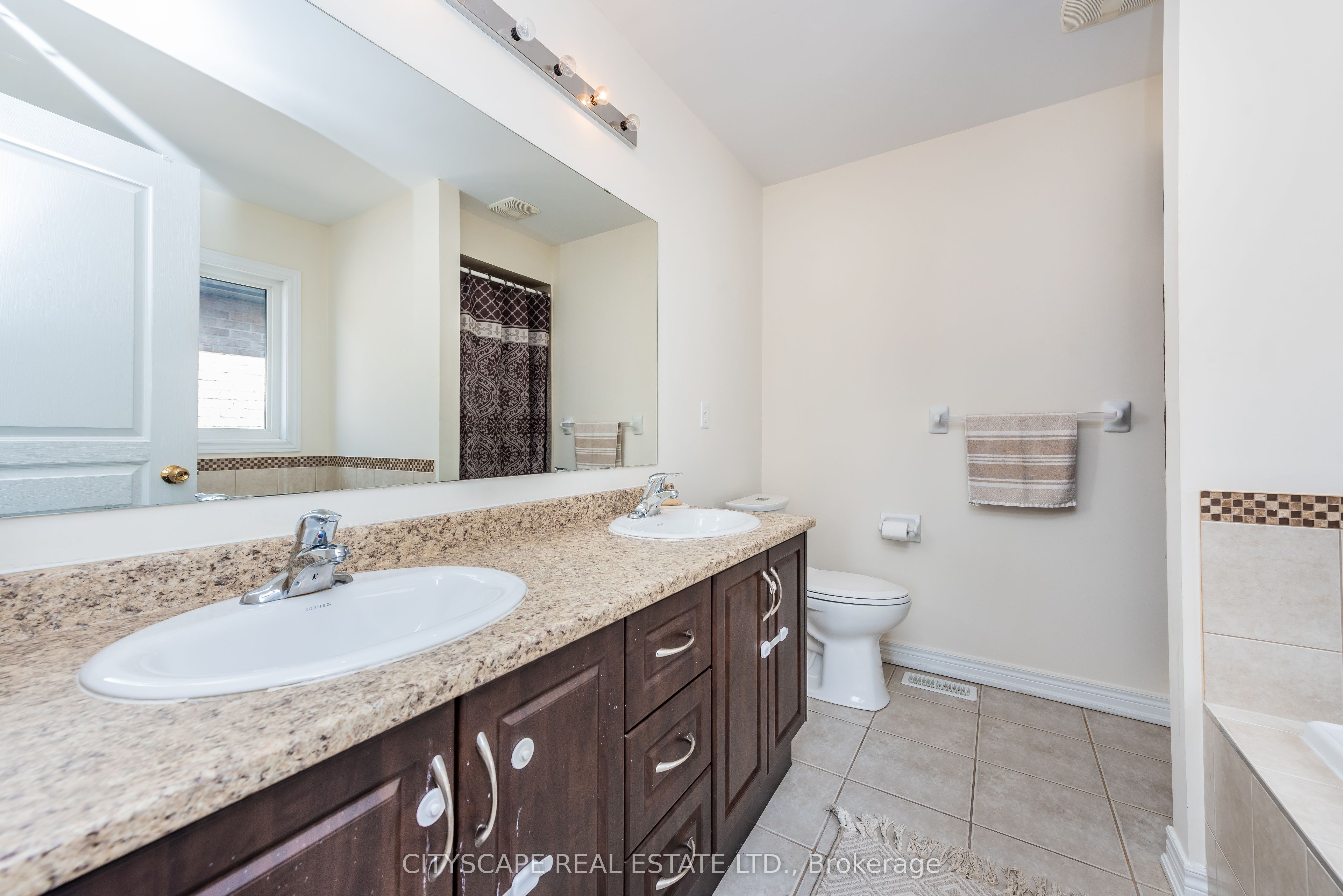 37 Aspermont Crescent Property Photo 40