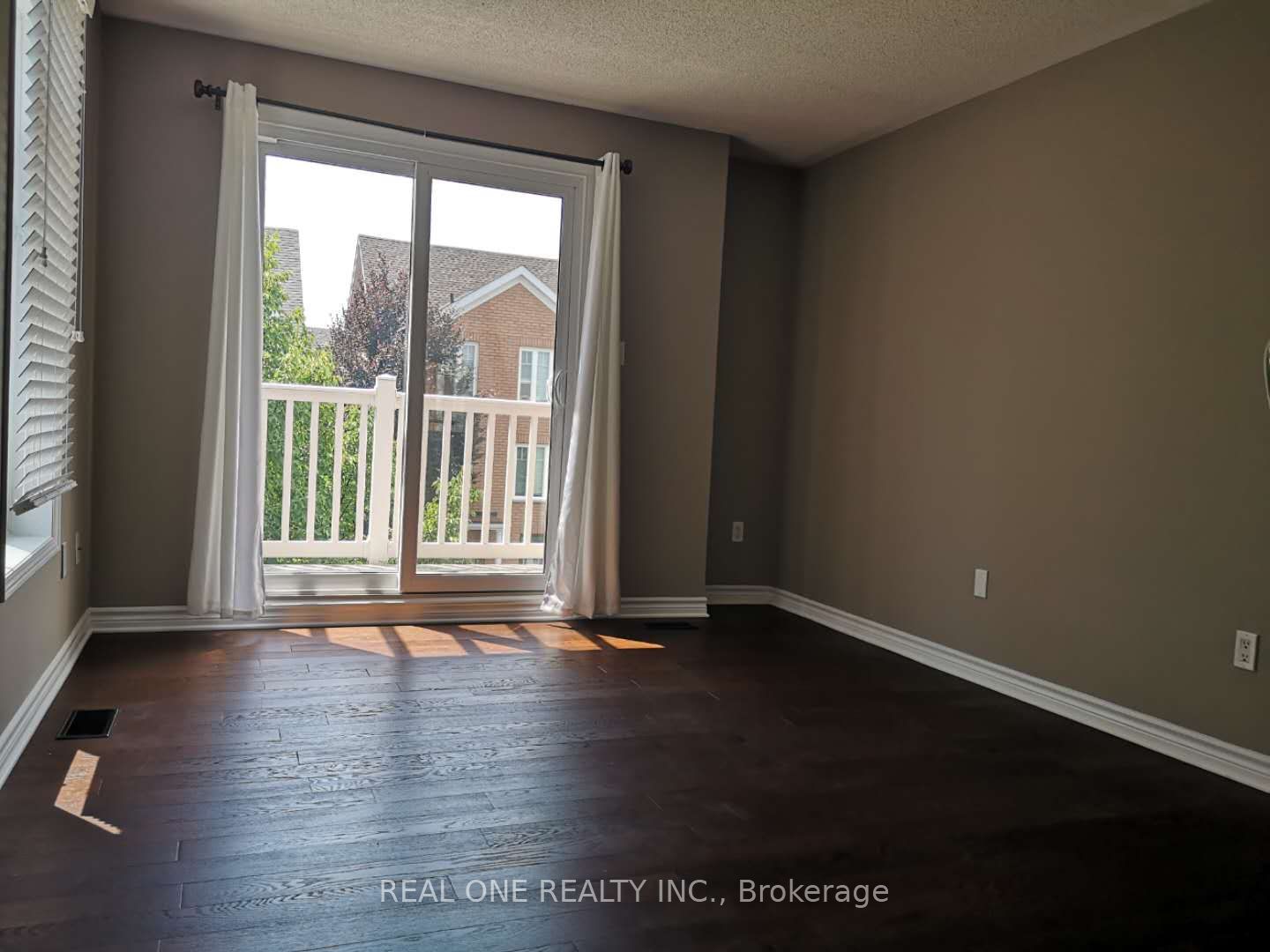 2400 Munn's Avenue D Property Photo 11