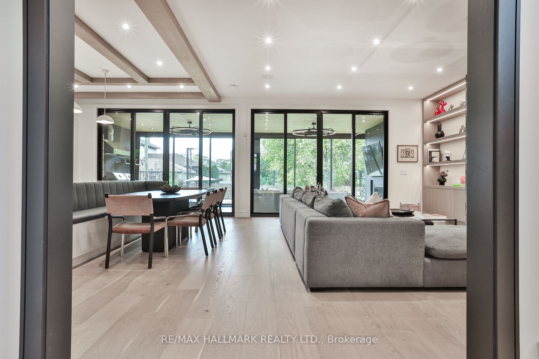 14 Risa Boulevard Property Photo 11
