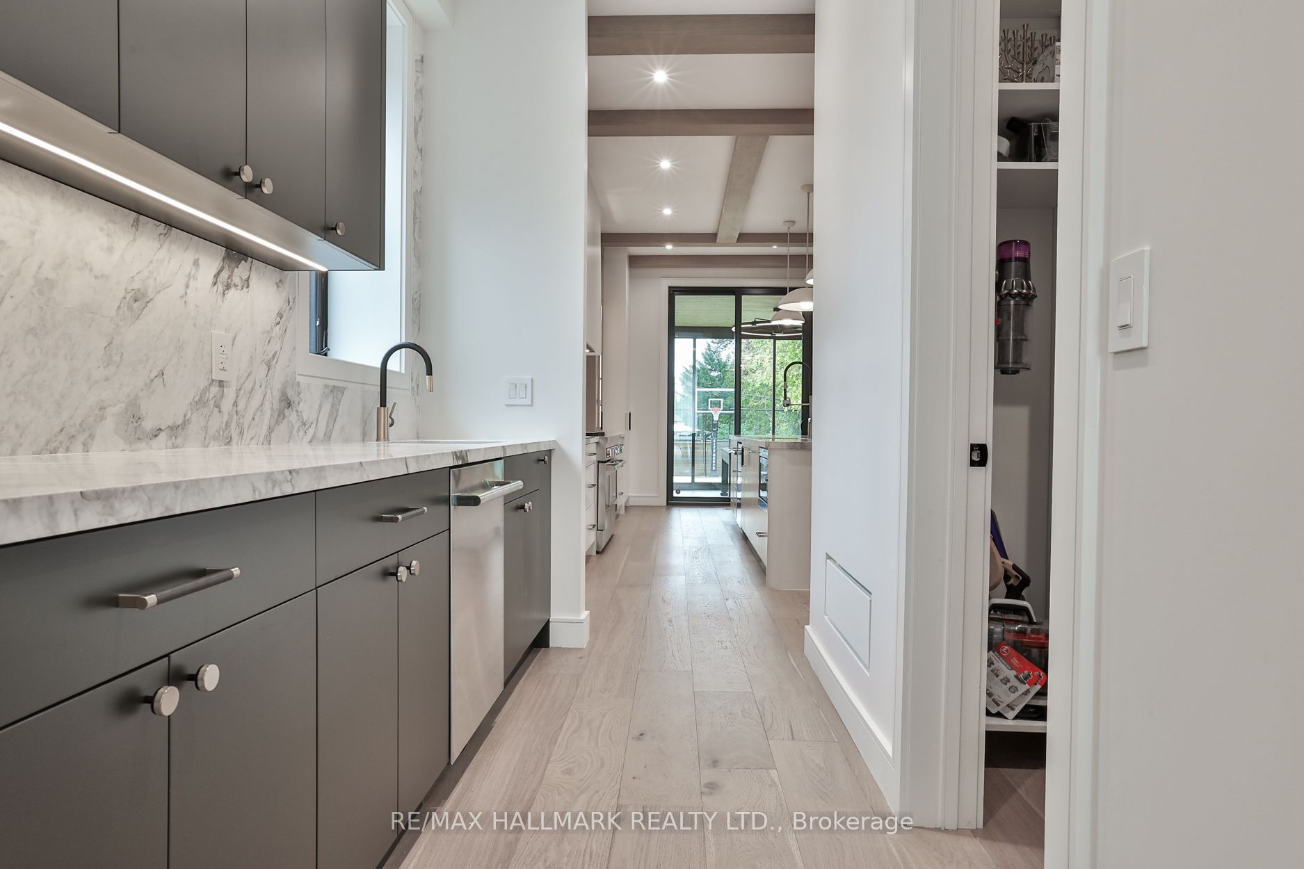 14 Risa Boulevard Property Photo 22