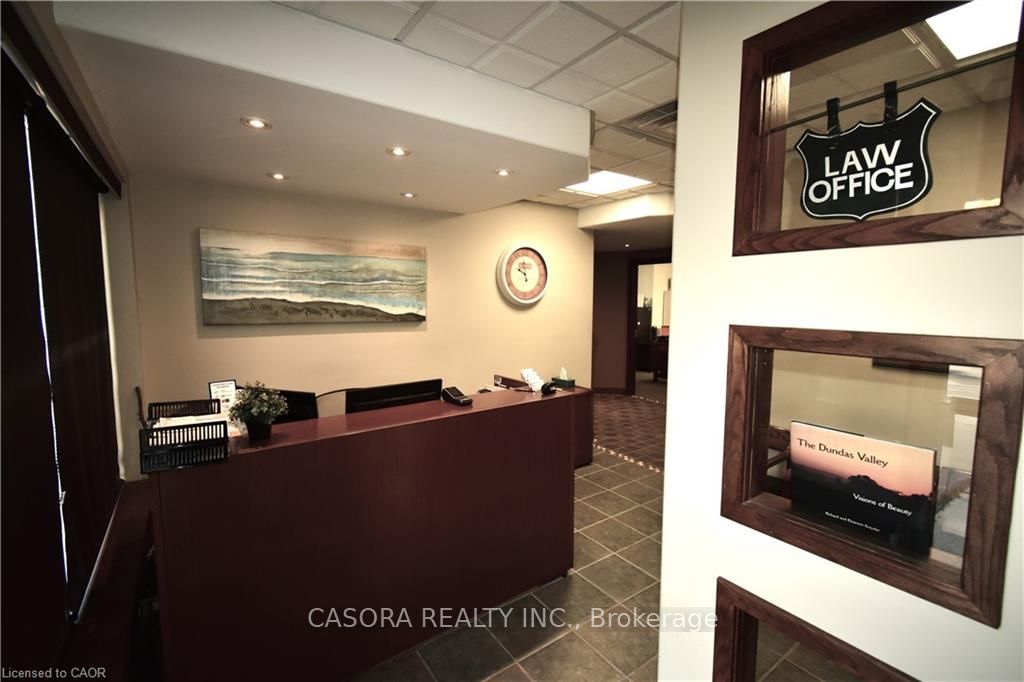 1025 Waterdown Road Property Photo 2