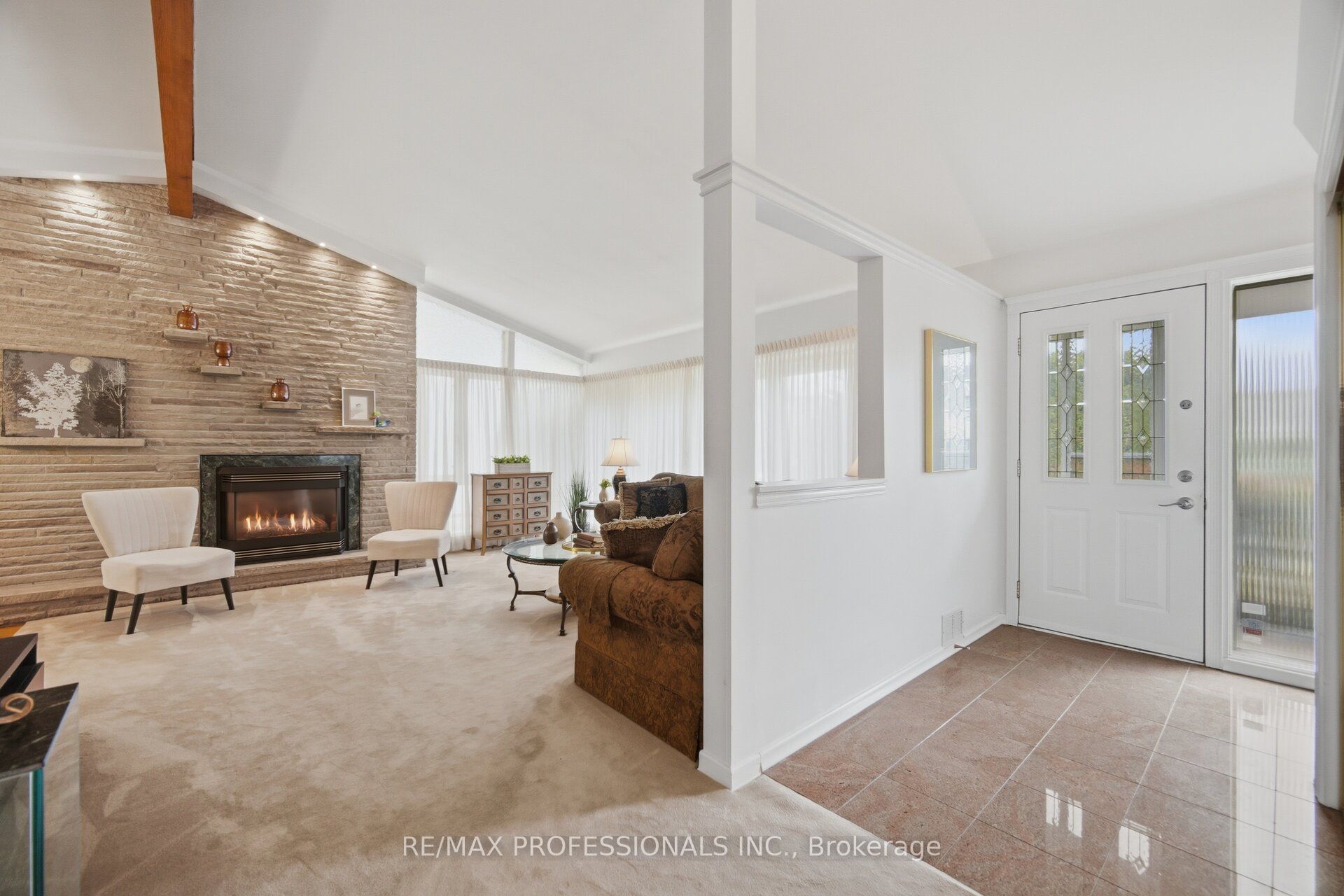 9 Humber Ridge Drive Property Photo 6