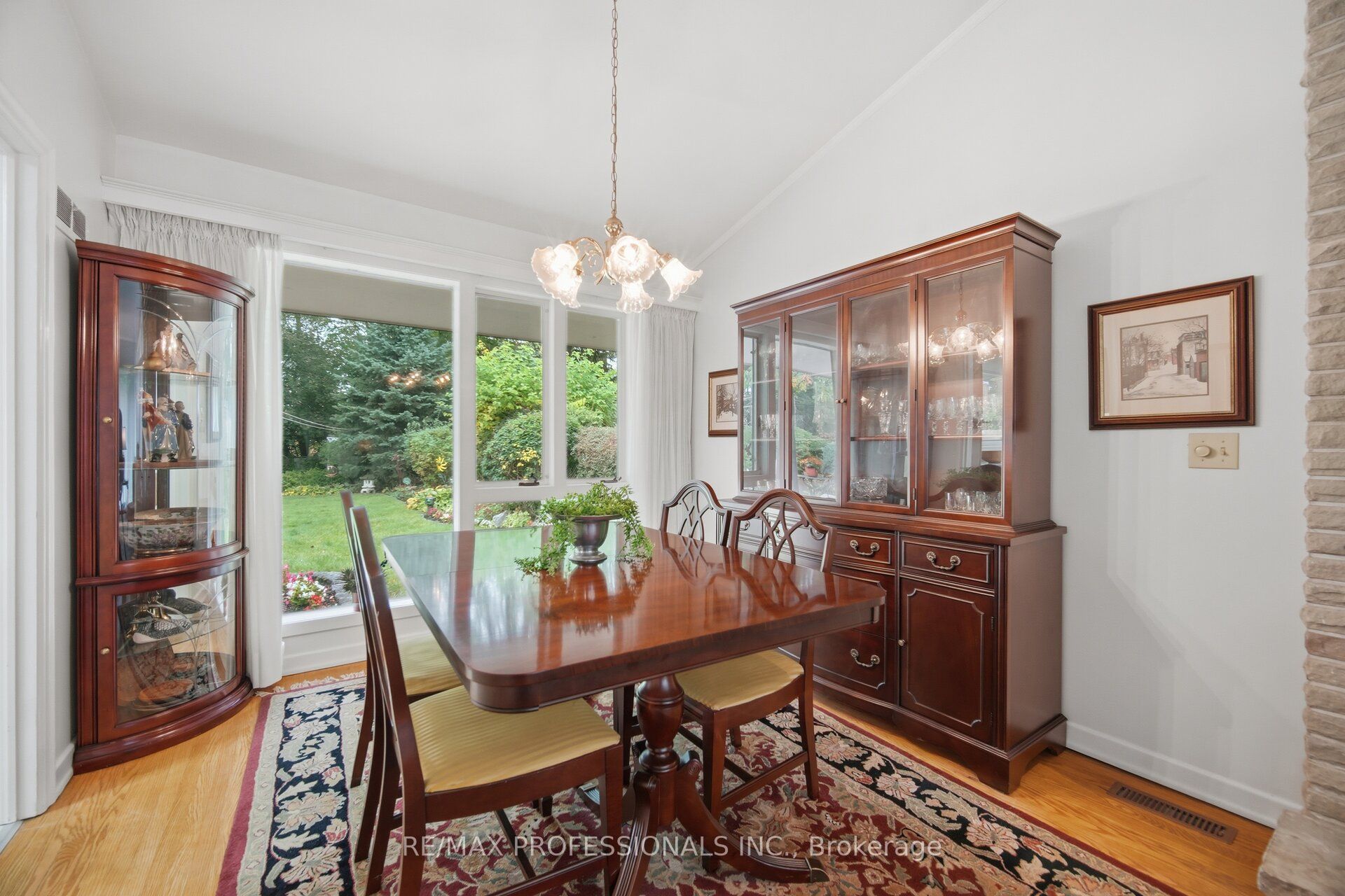 9 Humber Ridge Drive Property Photo 10