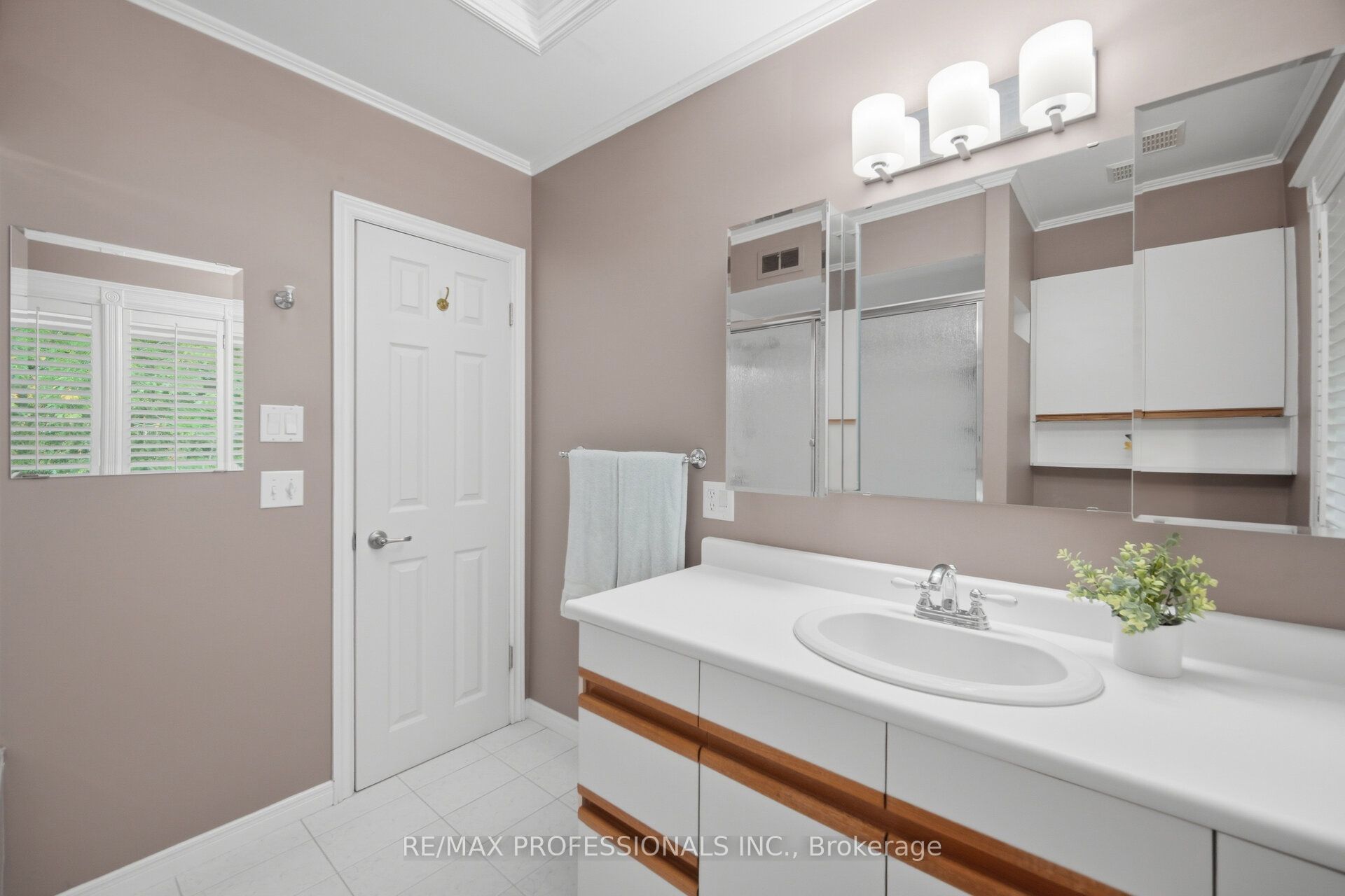 9 Humber Ridge Drive Property Photo 27