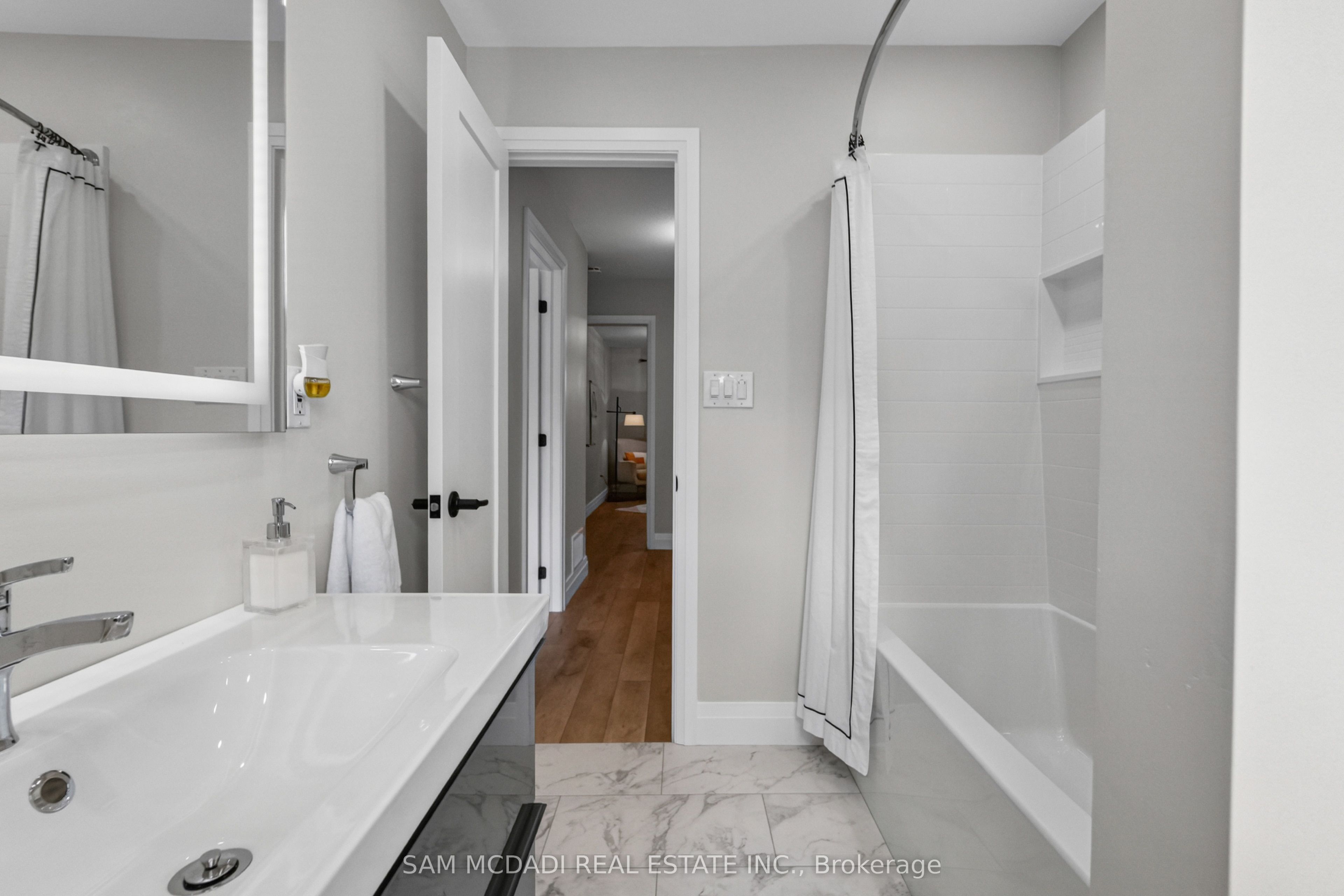 400 Mississauga Valley Boulevard 157 Property Photo 25