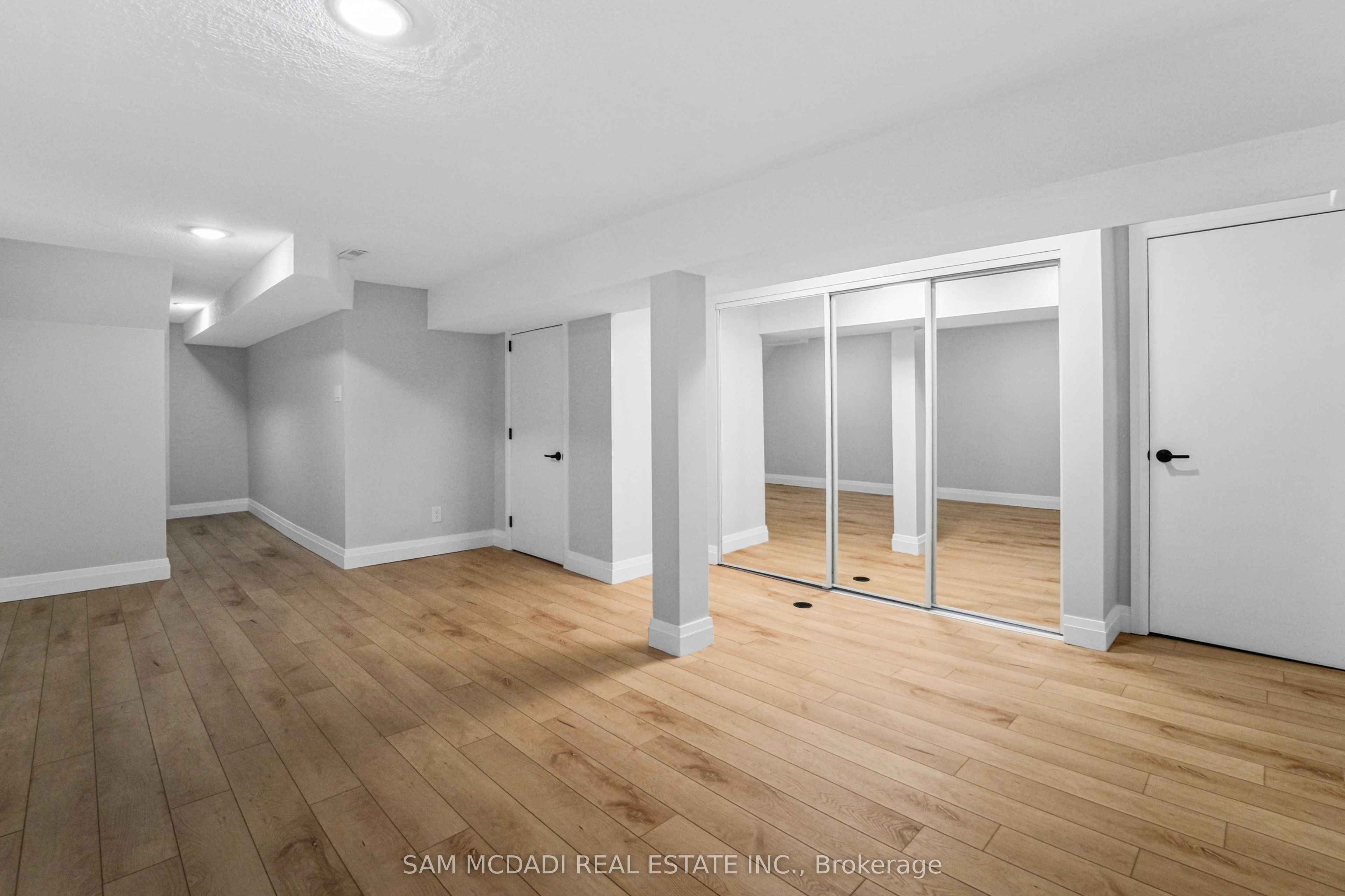 400 Mississauga Valley Boulevard 157 Property Photo 28