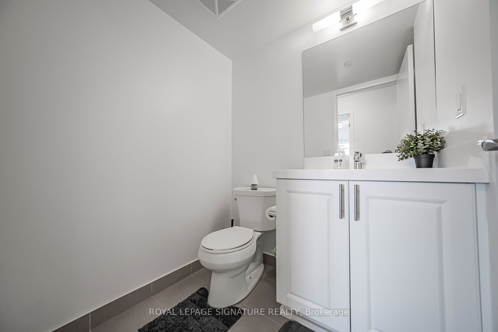 830 Lawrence Avenue W 1017 Property Photo 14