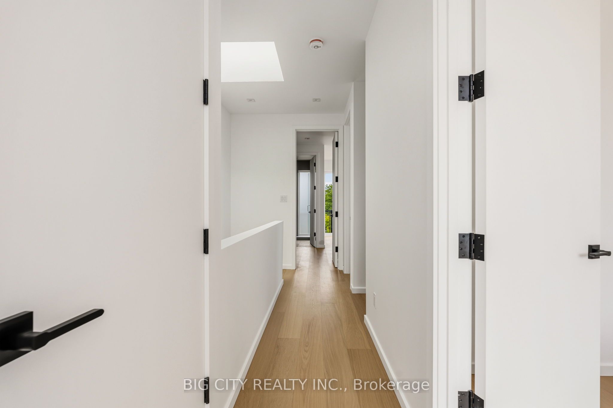 276 Lanor Avenue 3 Property Photo 22