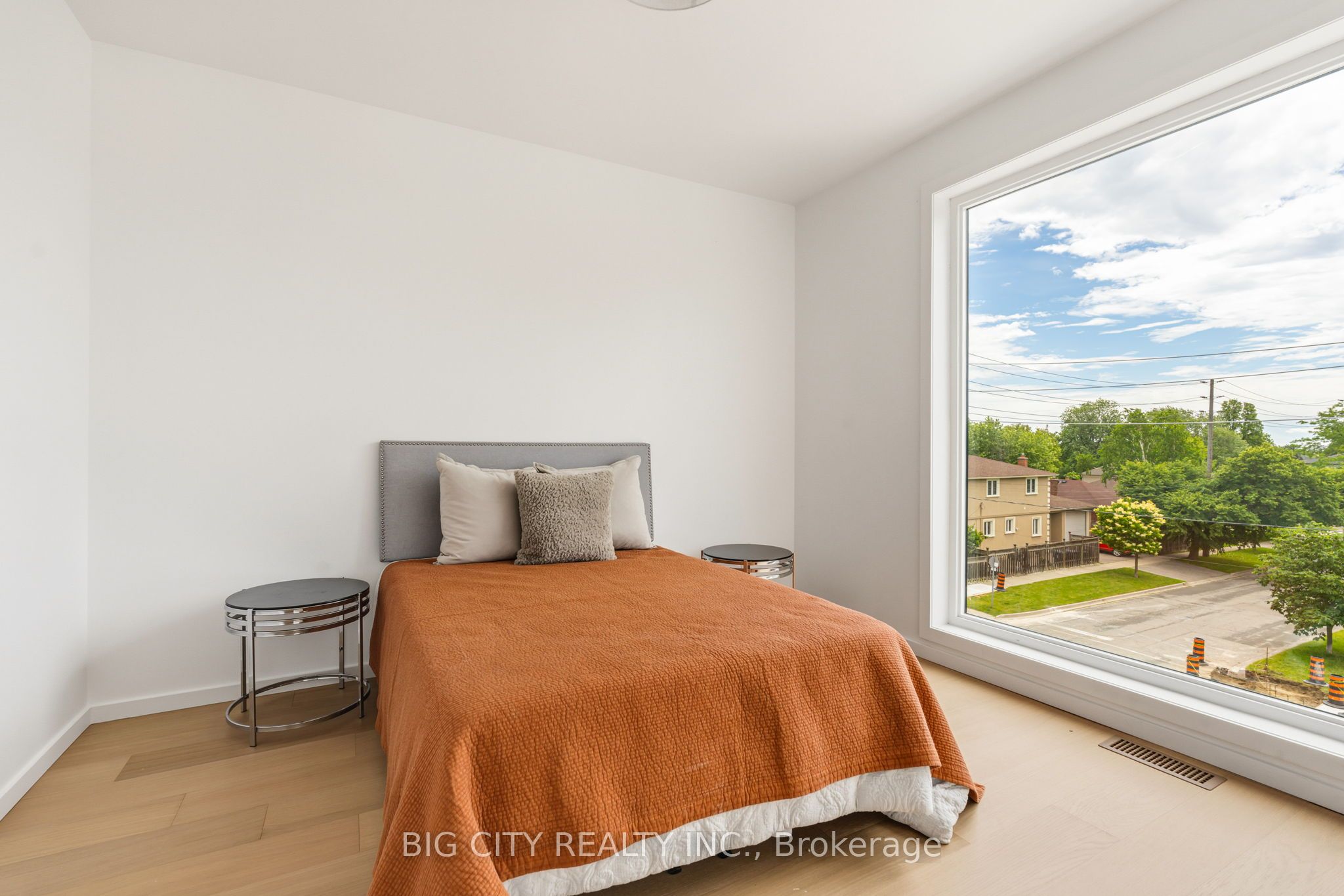 276 Lanor Avenue 3 Property Photo 30