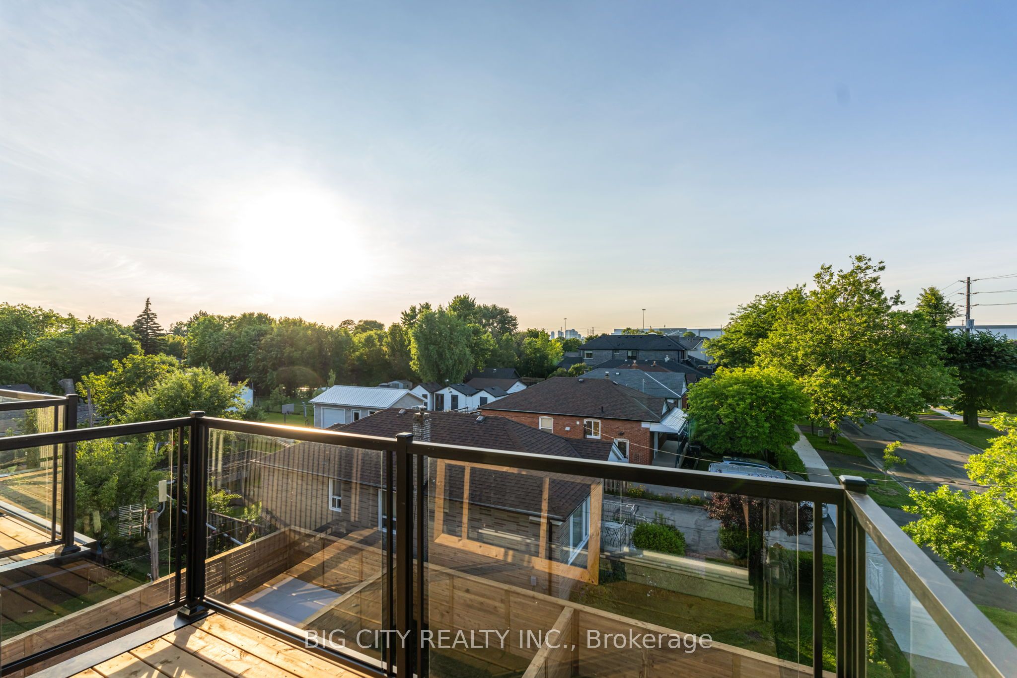 276 Lanor Avenue 3 Property Photo 36