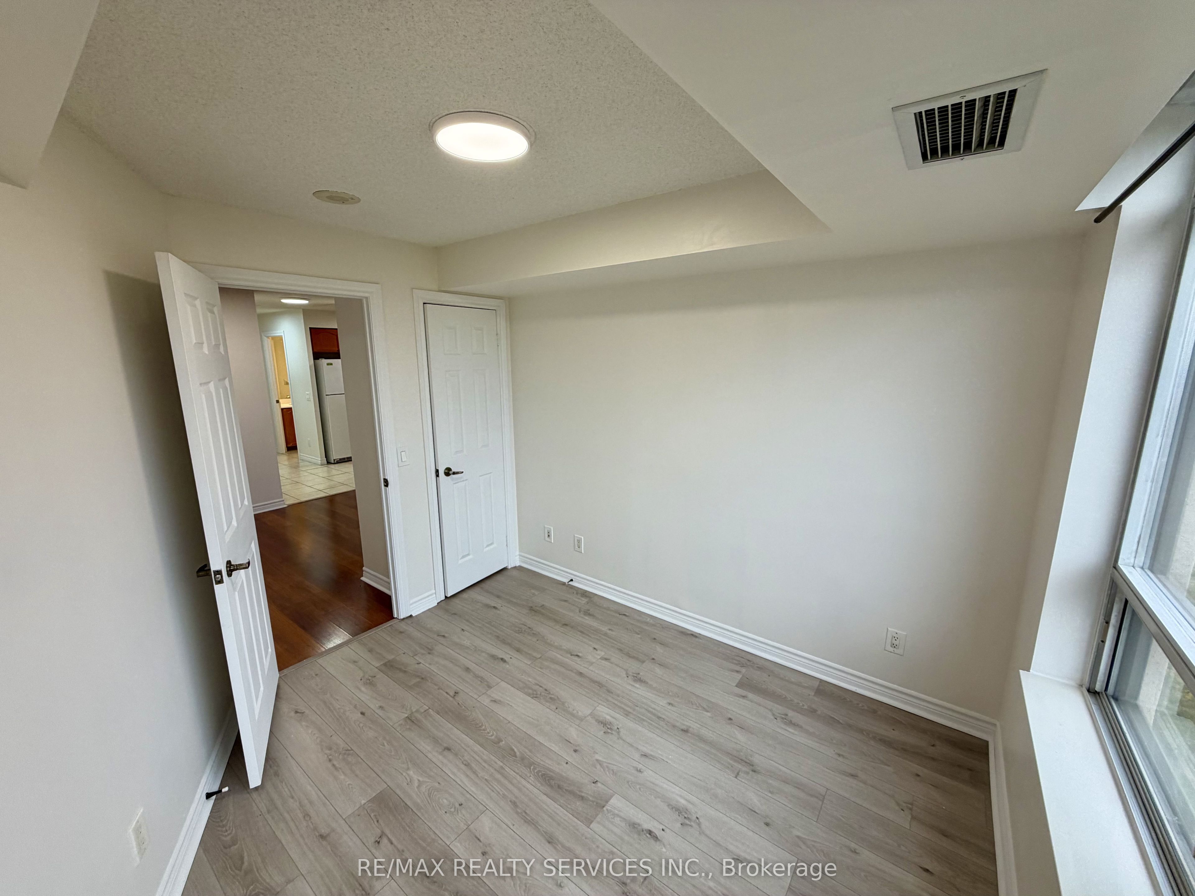 700 Humberwood Boulevard 1630 Property Photo 11