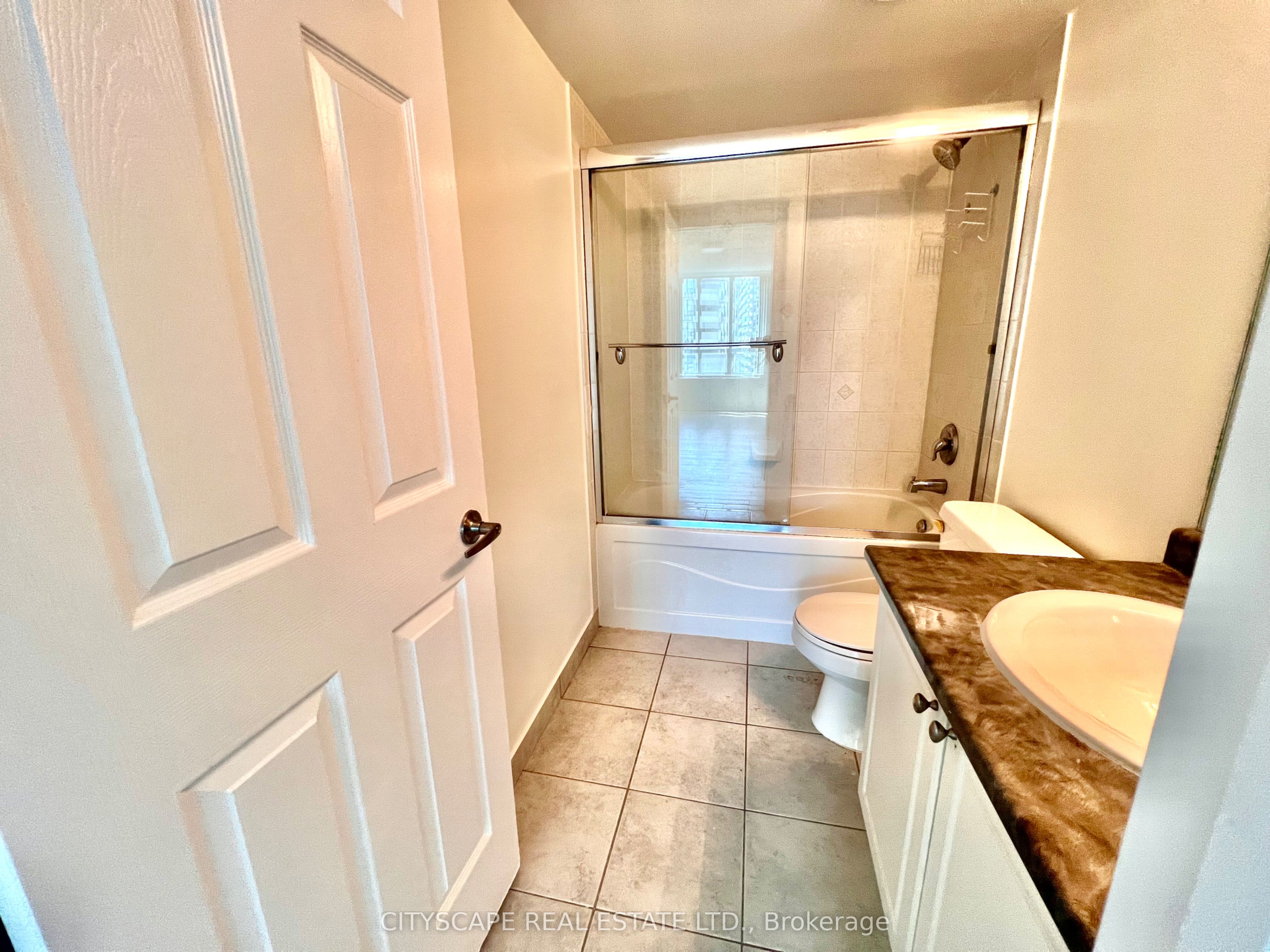 335 Rathburn Road 1808 Property Photo 10