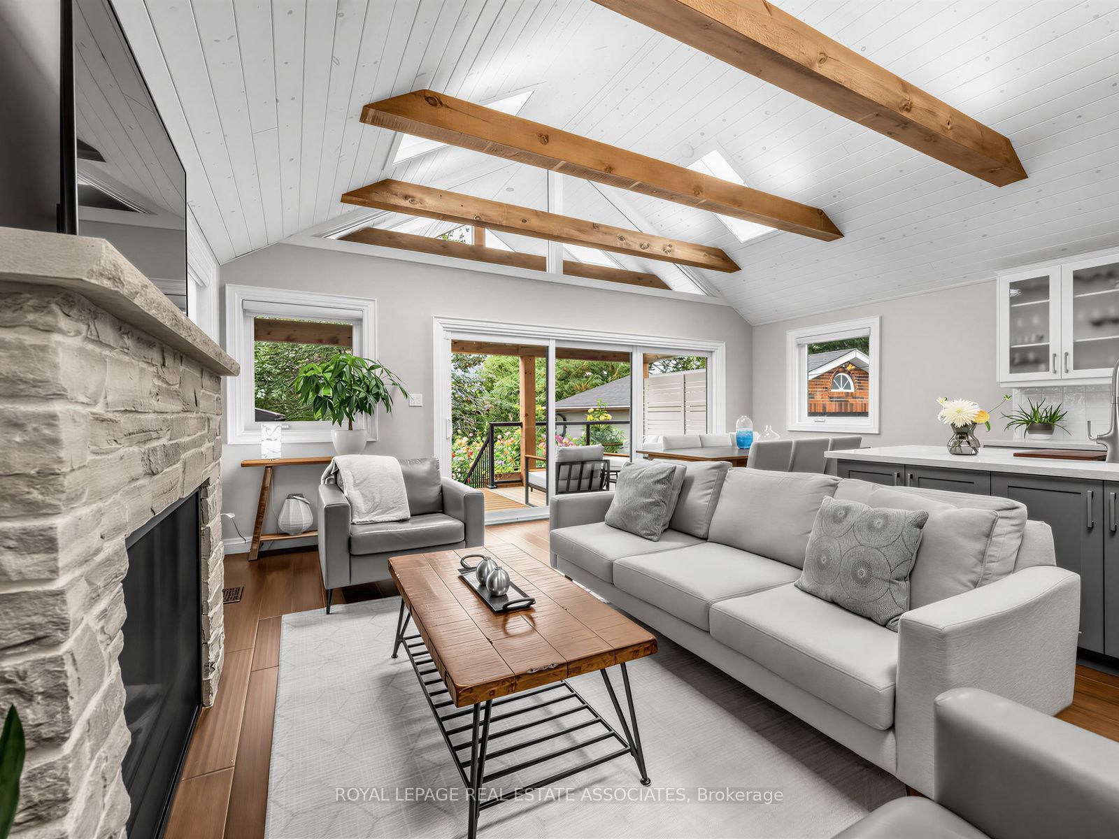 41 Ringley Avenue Property Photo 3