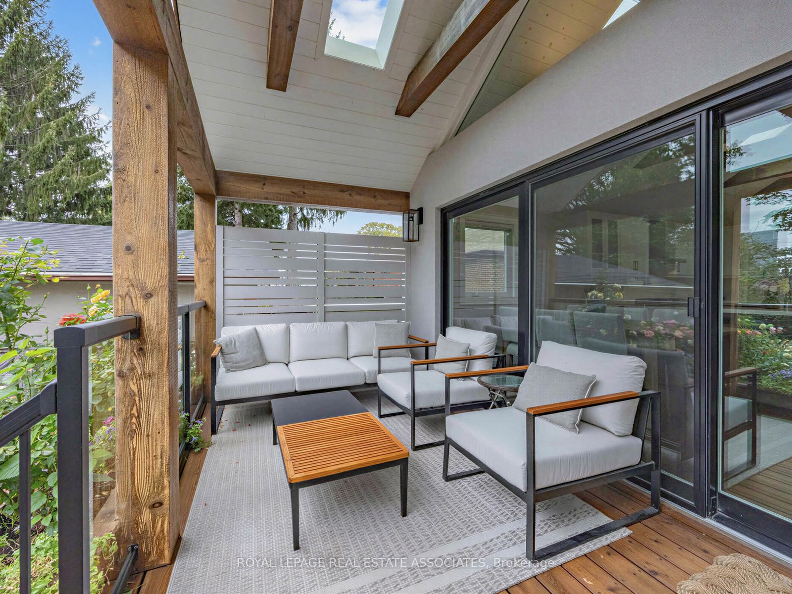 41 Ringley Avenue Property Photo 16