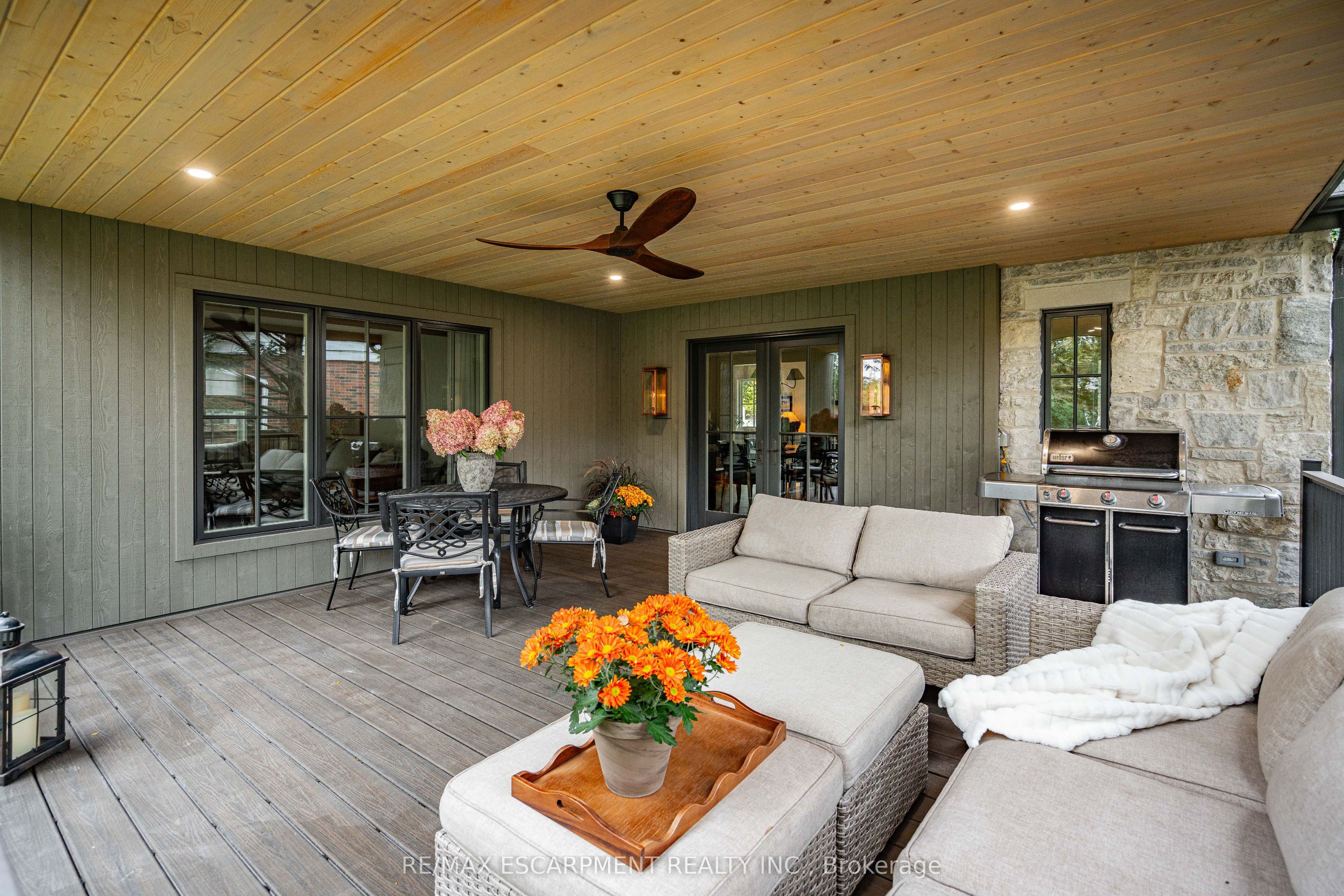 890 Forest Glen Avenue Property Photo 42