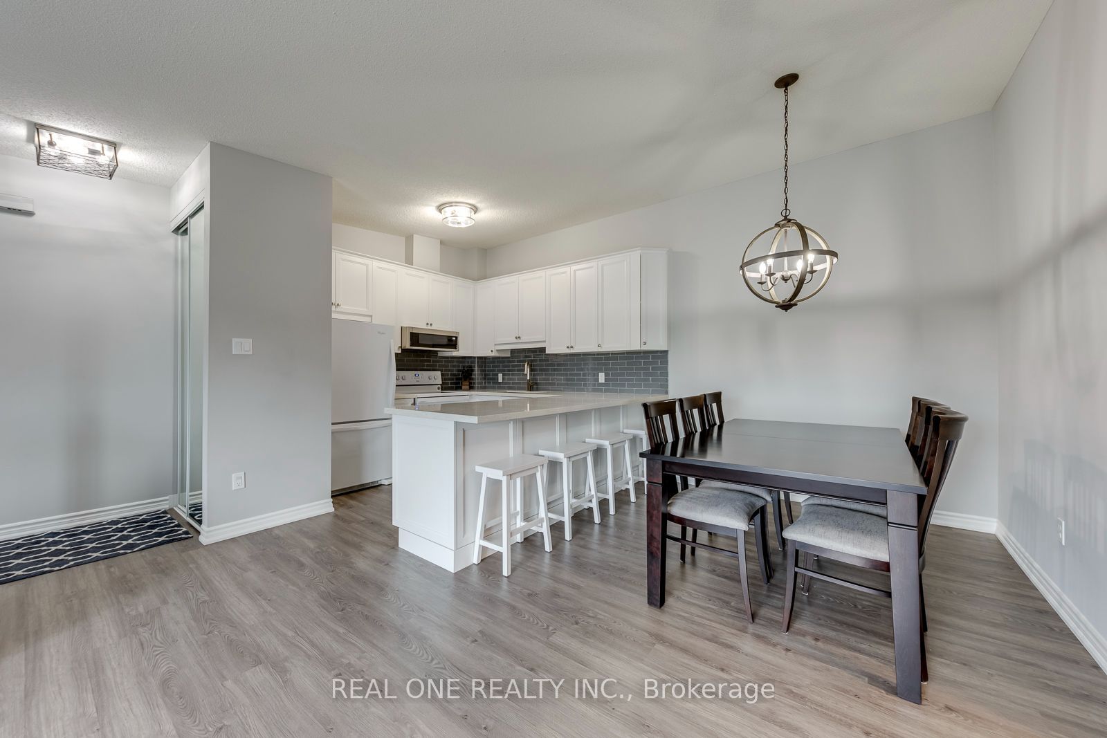 1701 Lampman Avenue 707 Property Photo 1