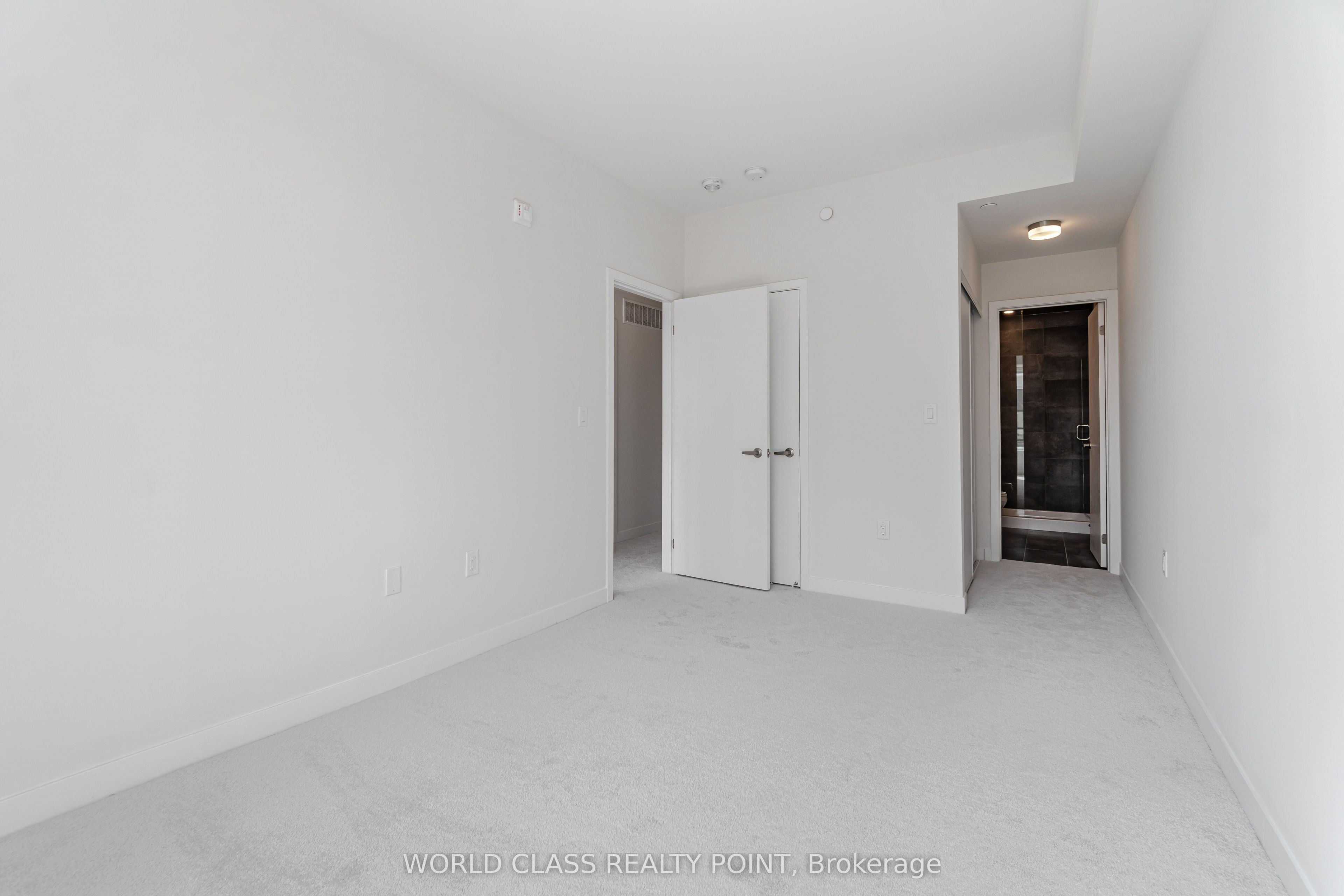 3405 Ridgeway Drive 08 Property Photo 9