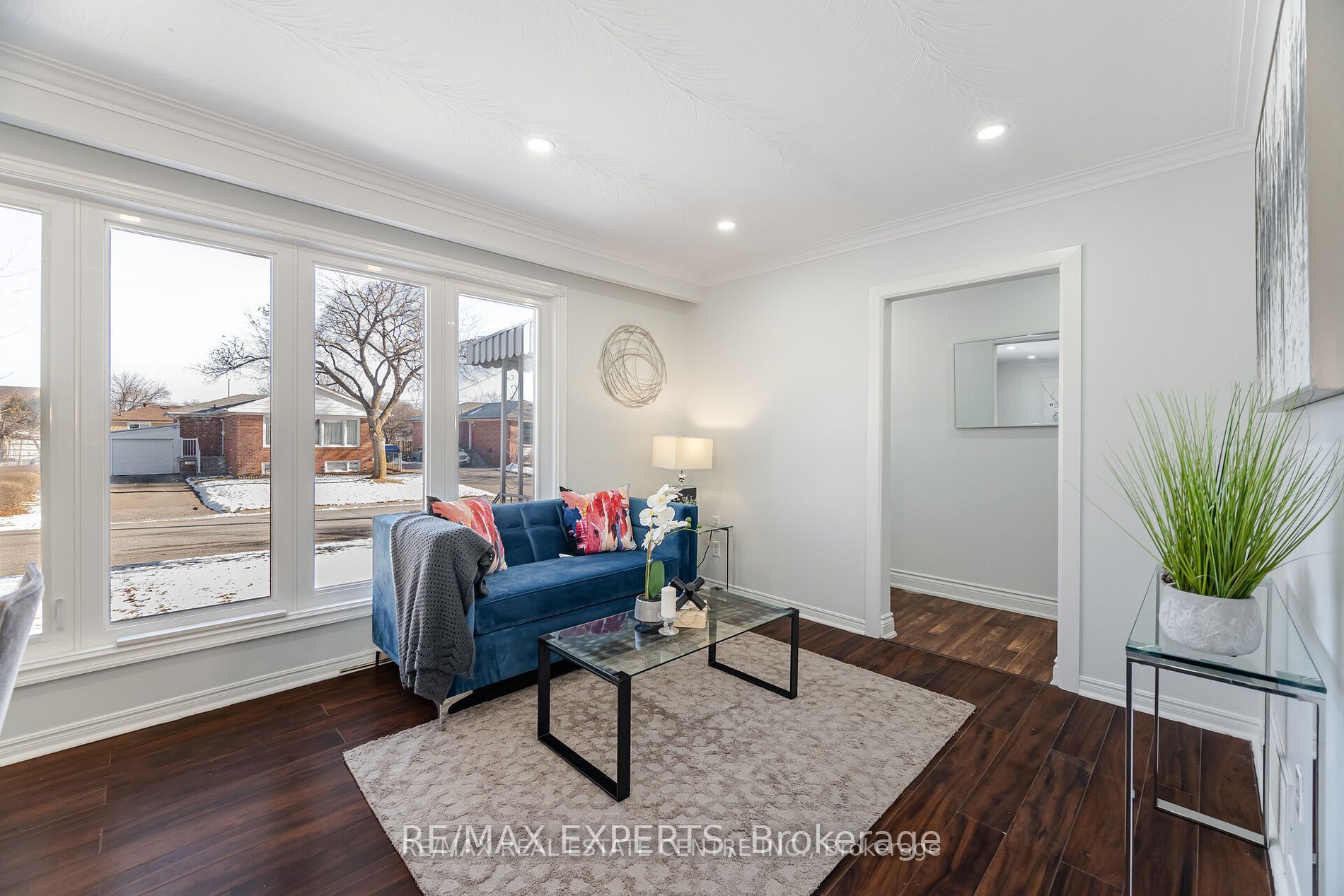 35 Edgemont Drive Property Photo 5
