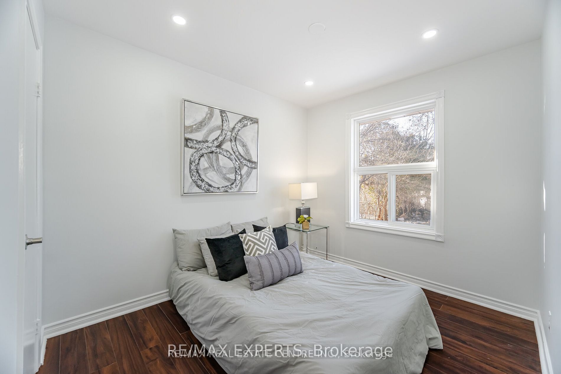 35 Edgemont Drive Property Photo 18