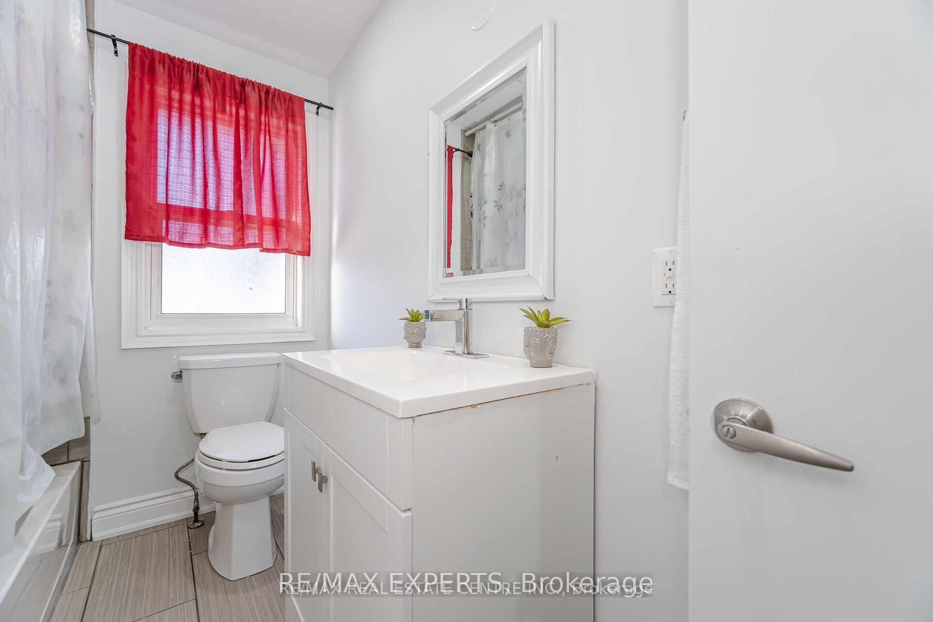 35 Edgemont Drive Property Photo 19
