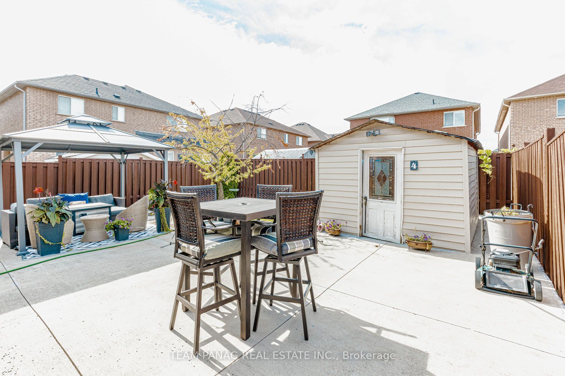 4 Martineau Road Property Photo 38