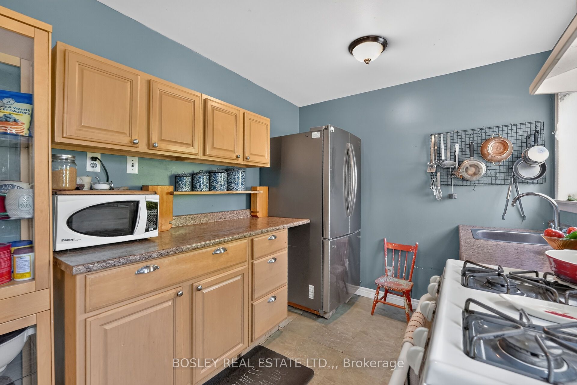 785 Hillsdale Avenue Property Photo 4