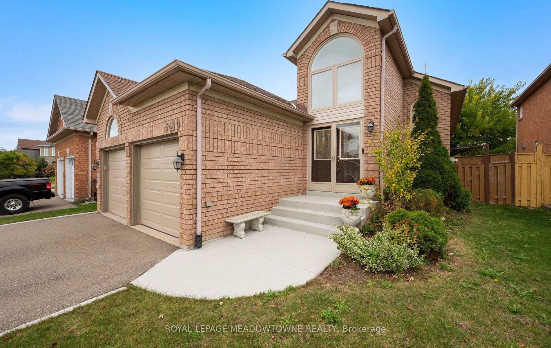 5419 Loonlake Avenue Property Photo 3