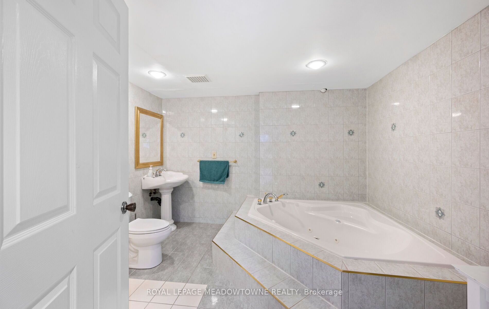5419 Loonlake Avenue Property Photo 33