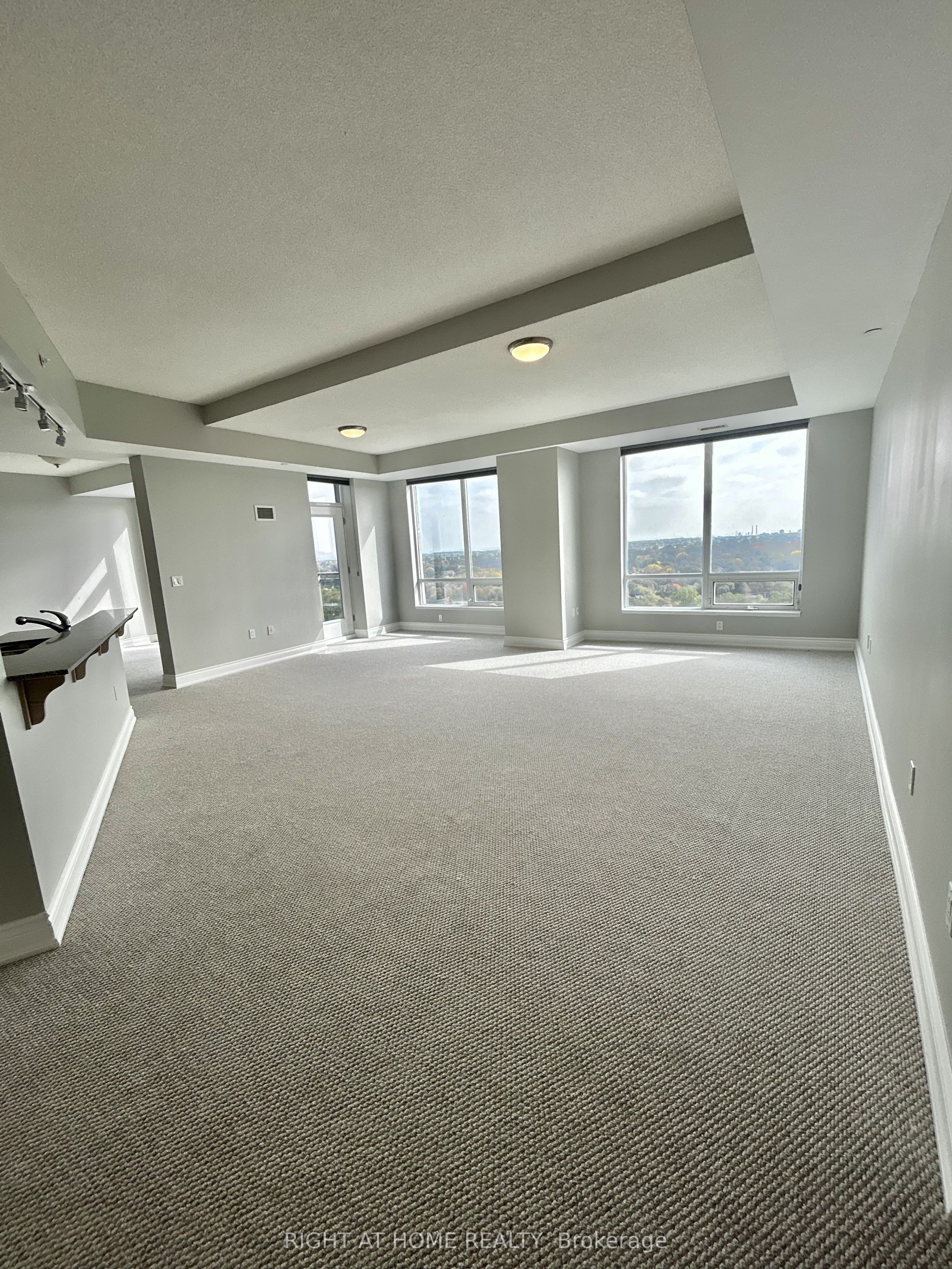 1665 The College Way 1906 Property Photo 5