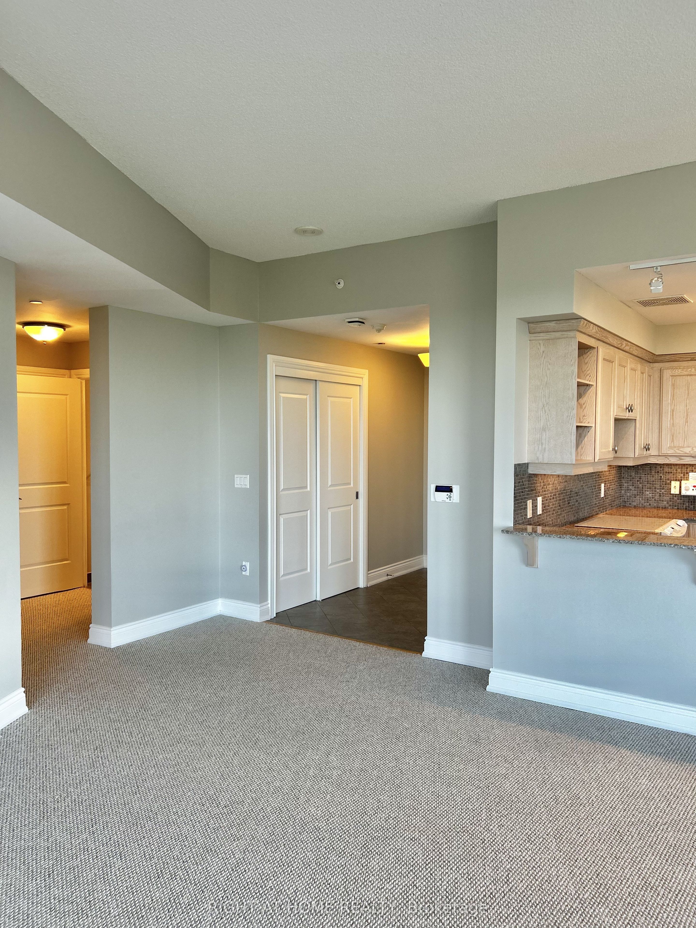 1665 The College Way 1906 Property Photo 9