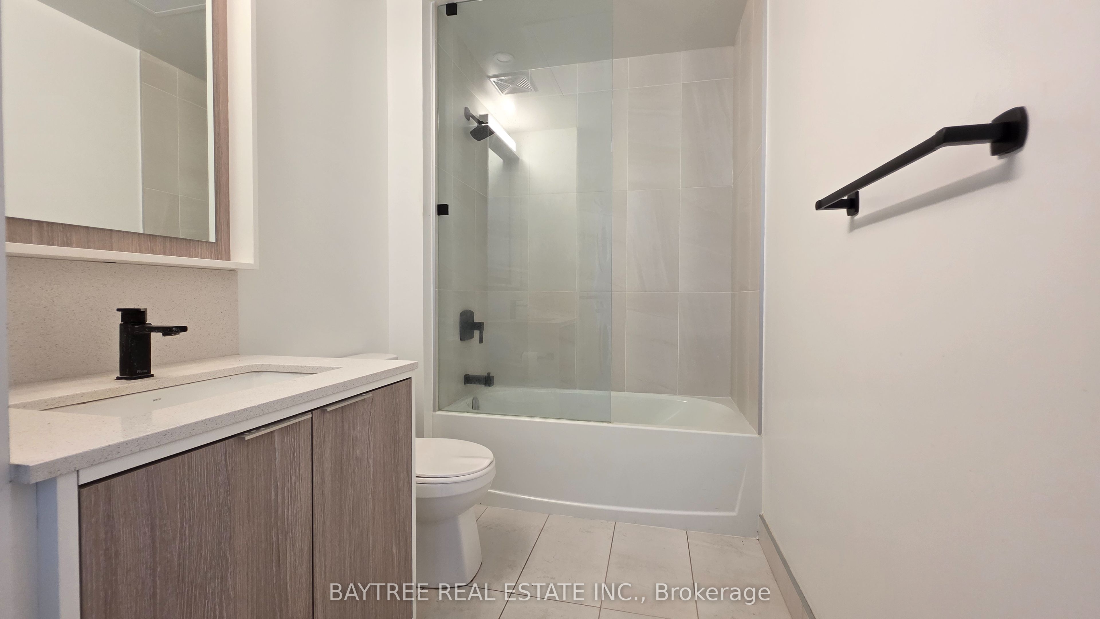 36 Zorra Street 910 Property Photo 12