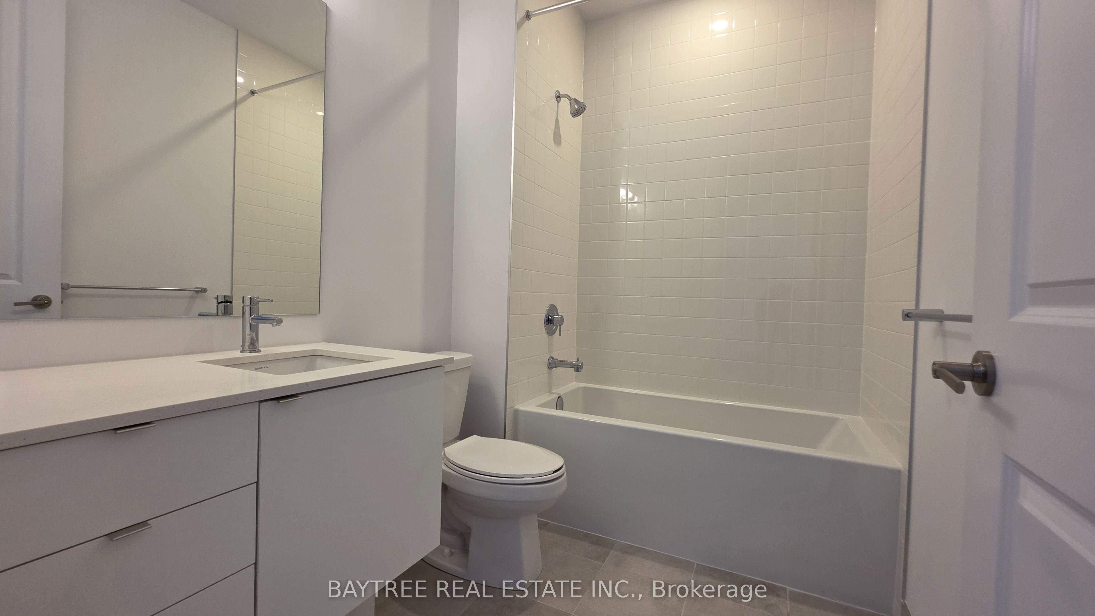 3240 William Coltson Avenue 101 Property Photo 10