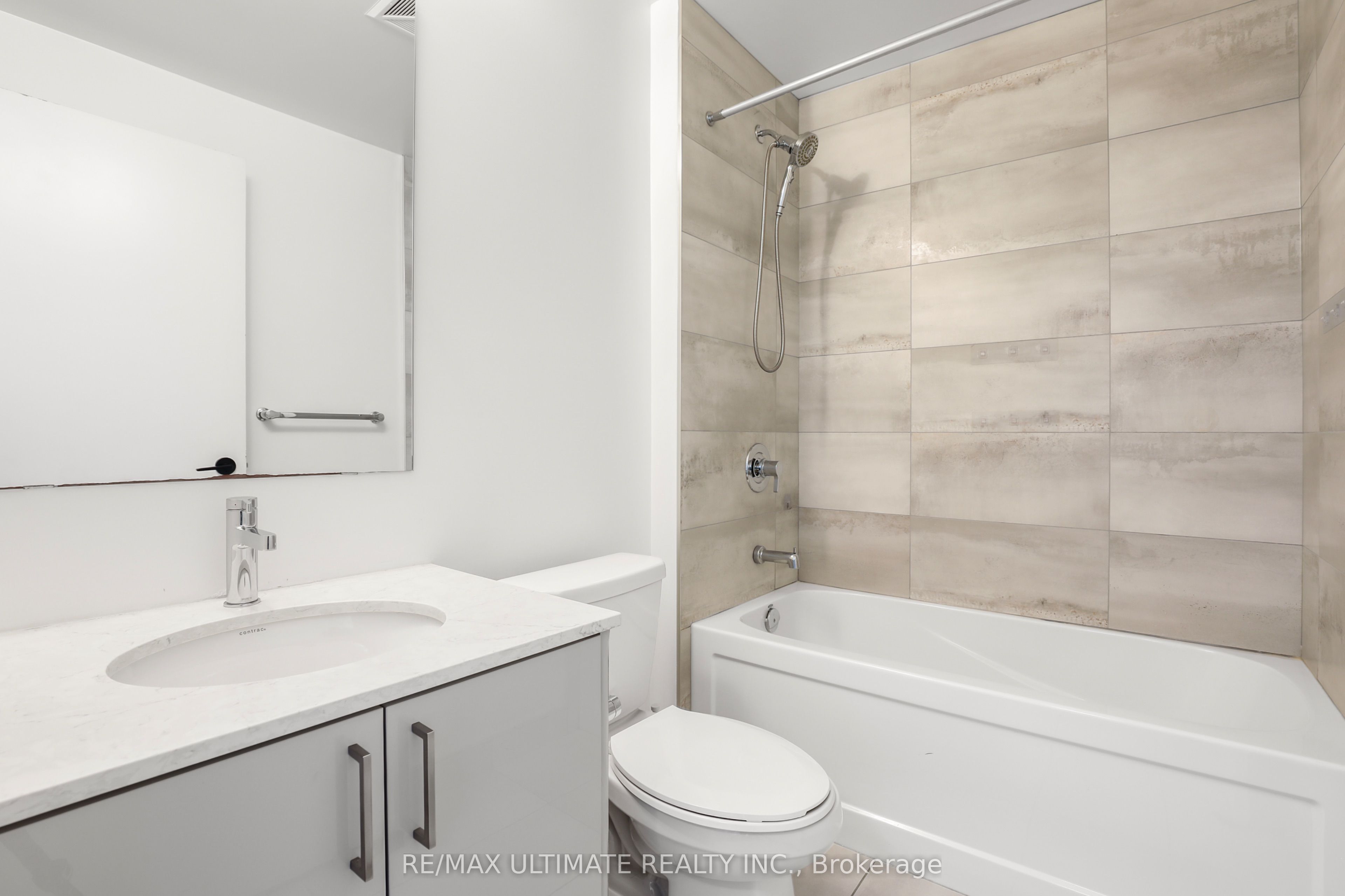 50 George Butchart Drive 906 Property Photo 23