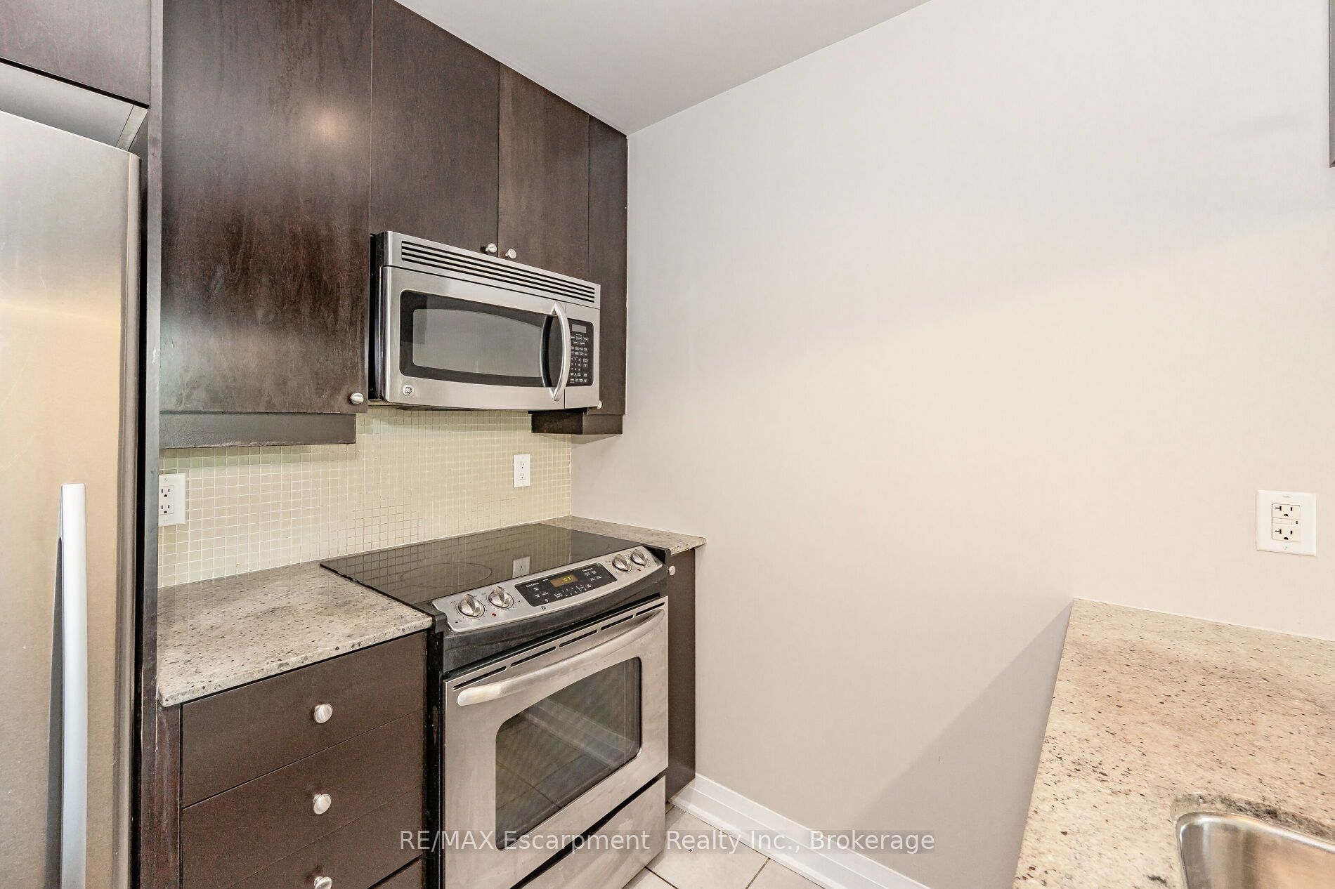1055 Southdown Road # 209 Property Photo 12