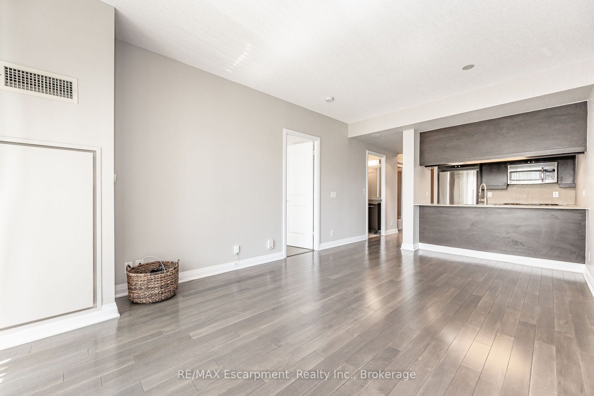 1055 Southdown Road # 209 Property Photo 17