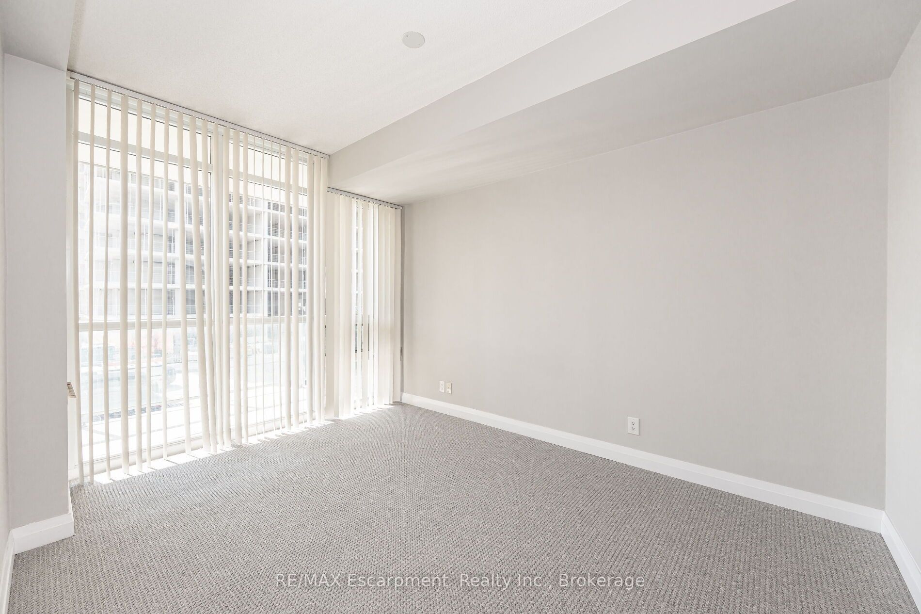 1055 Southdown Road # 209 Property Photo 19
