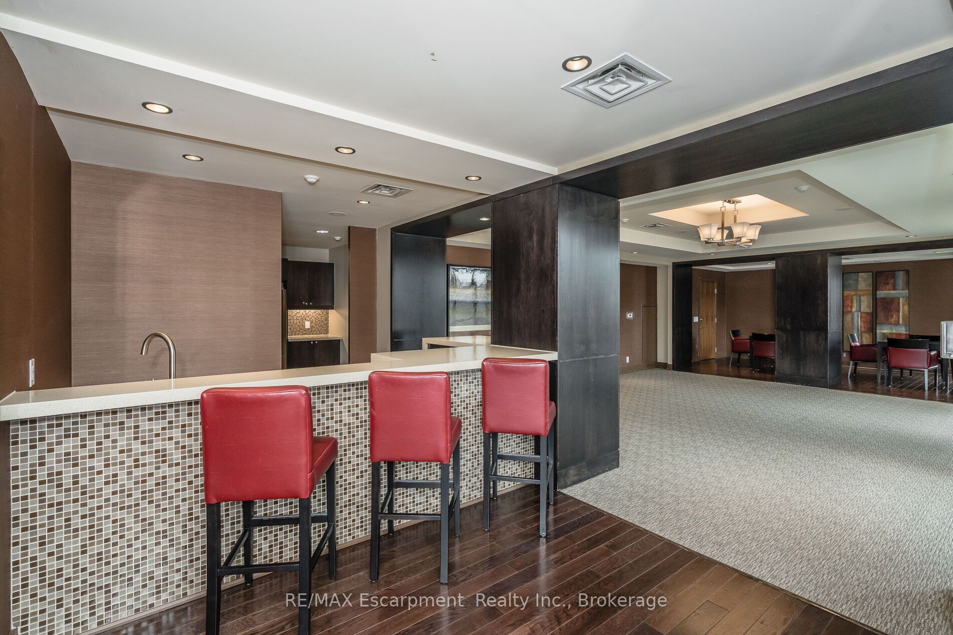1055 Southdown Road # 209 Property Photo 30