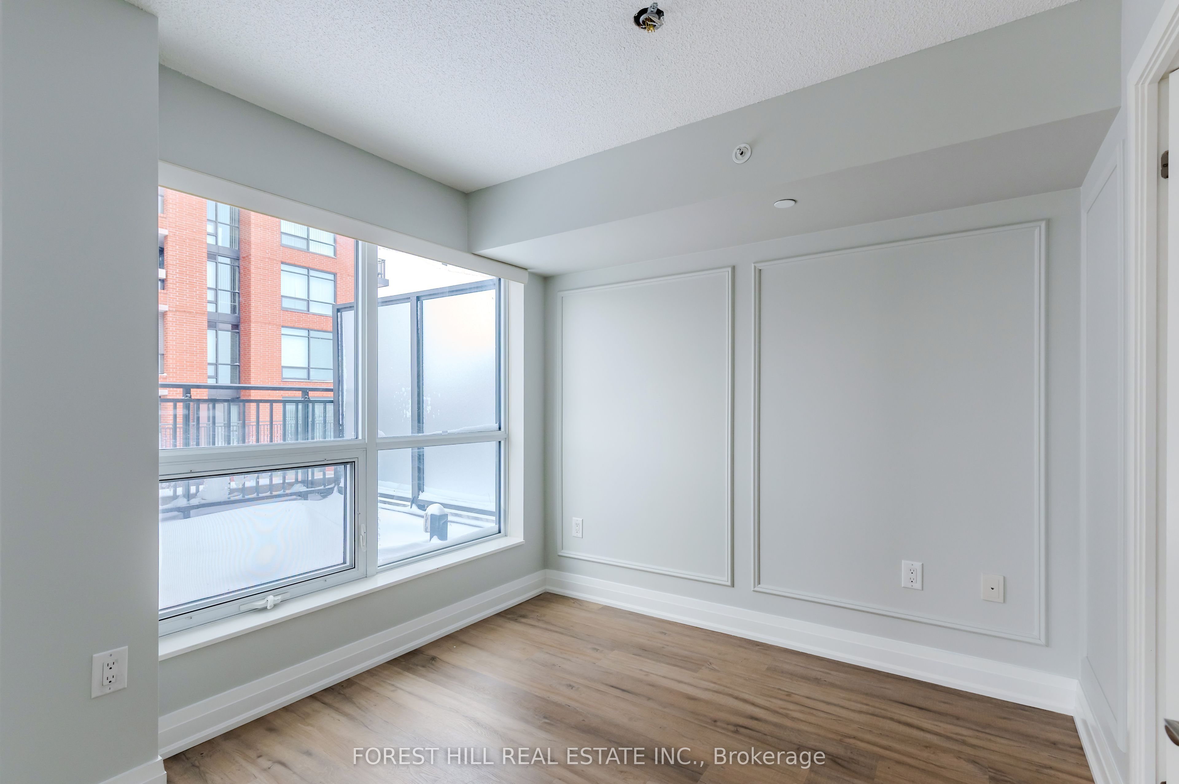 830 Lawrence Avenue W 734 Property Photo 15