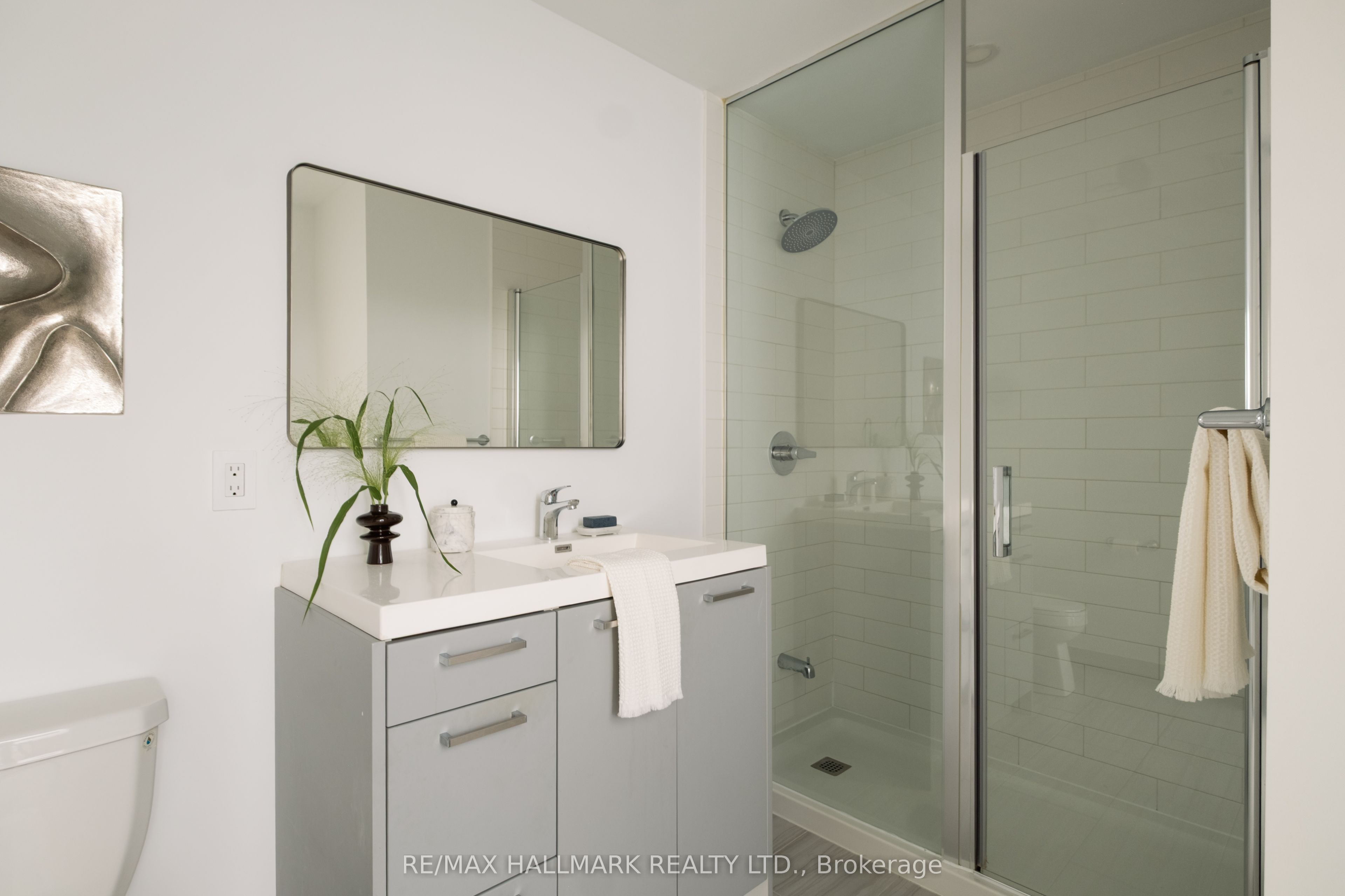 385 Osler Street N 406 Property Photo 23