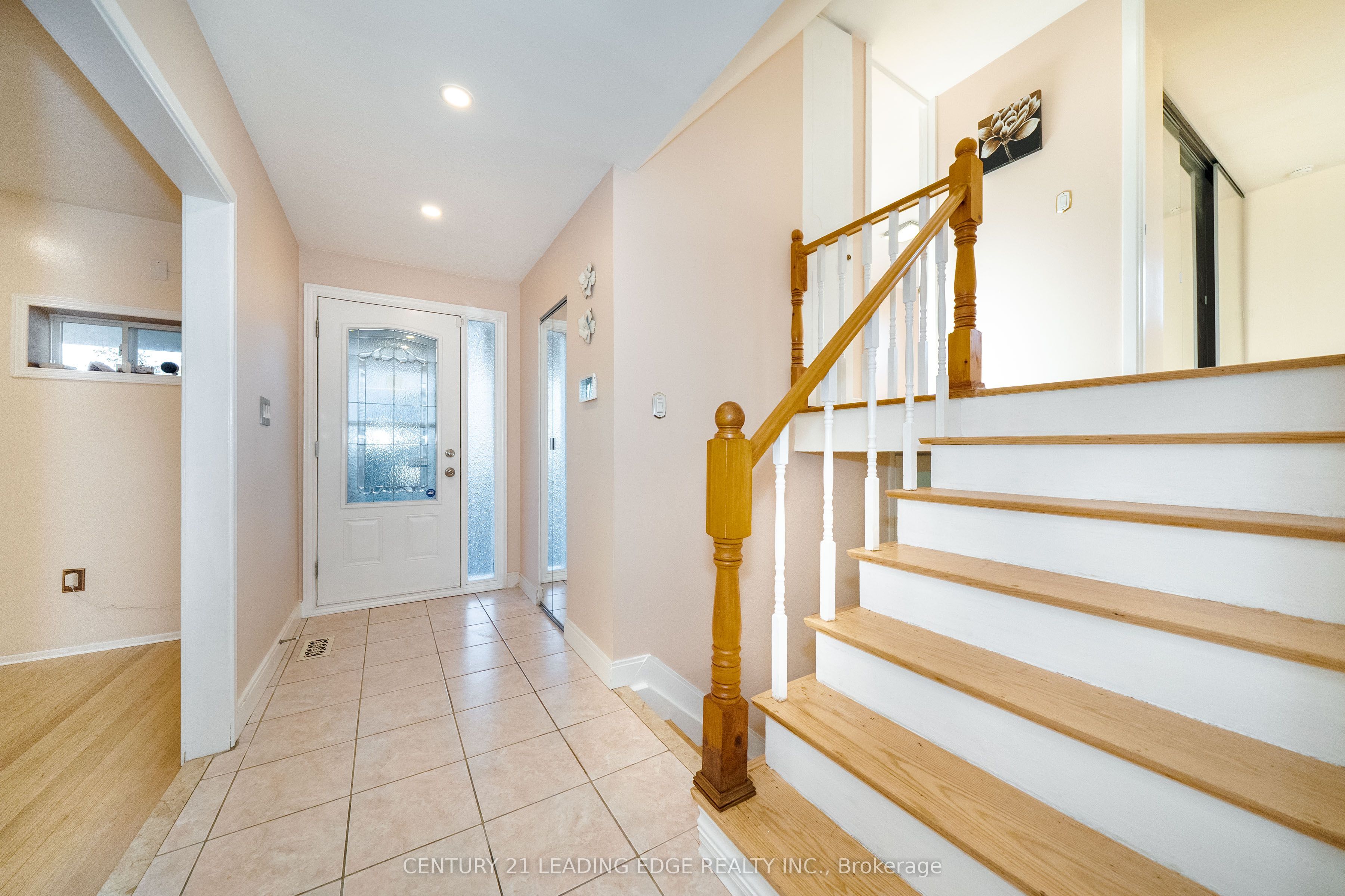 63 Mercury Road Property Photo 2