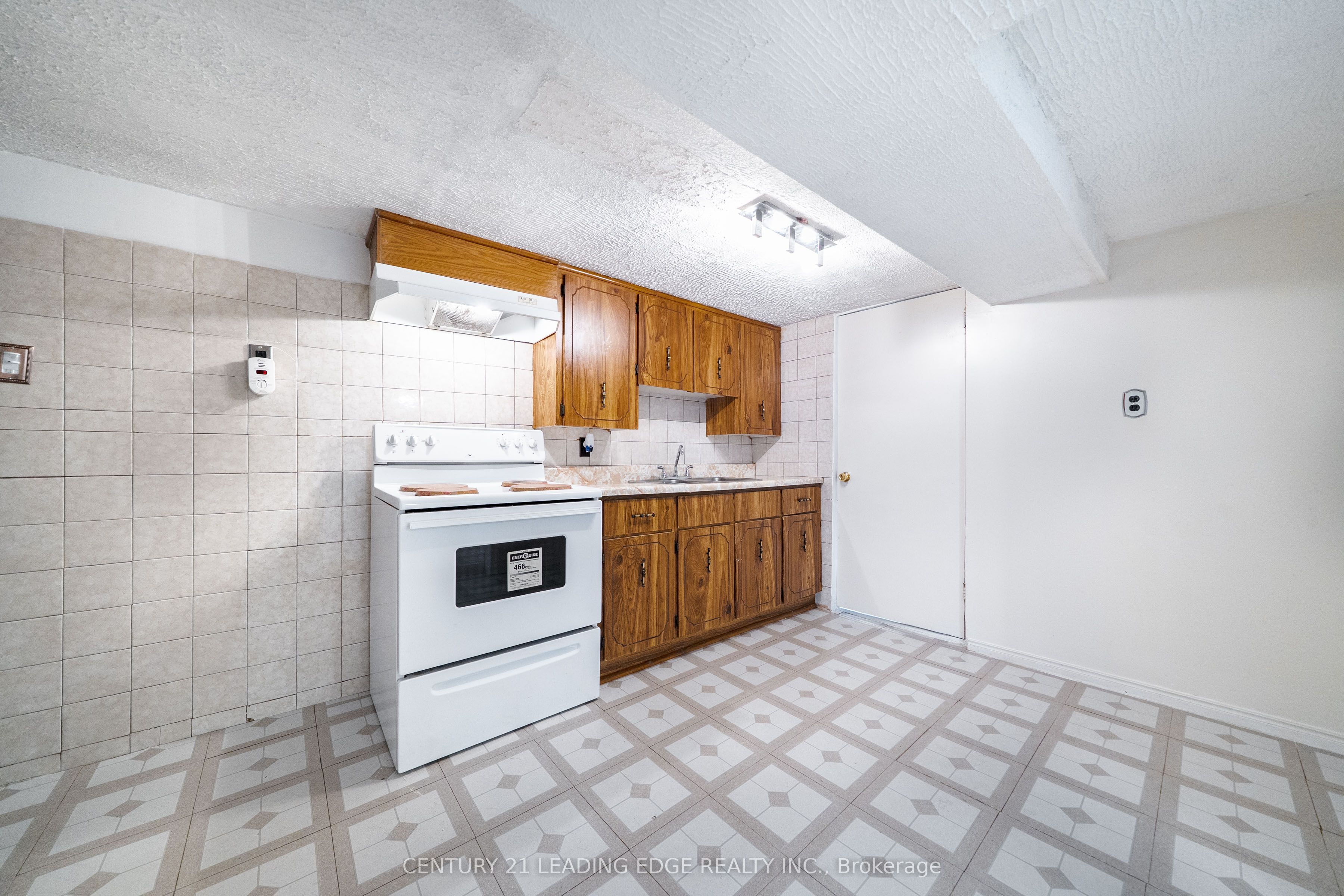63 Mercury Road Property Photo 31