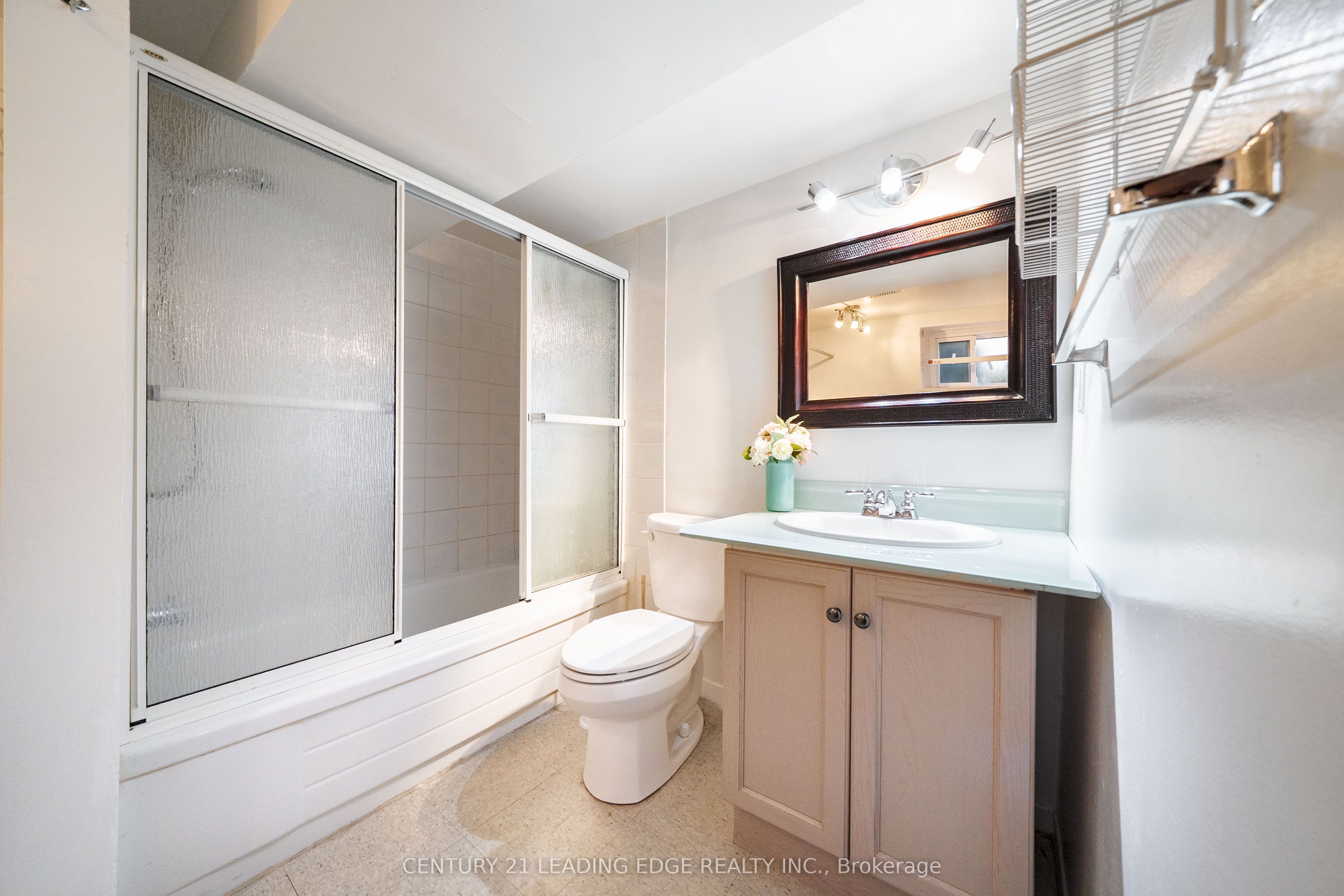 63 Mercury Road Property Photo 34