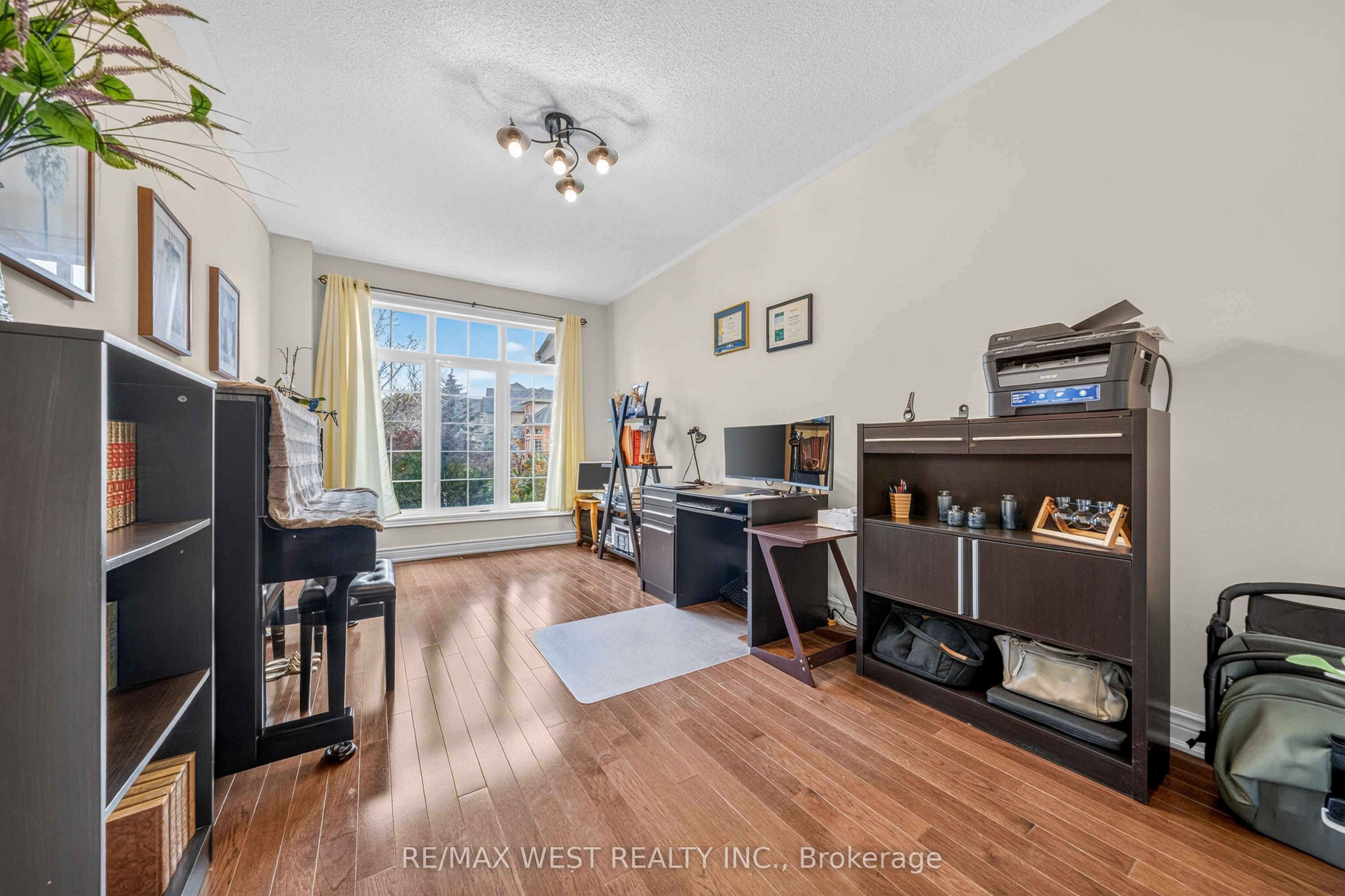 8 Calvados Crescent Property Photo 8