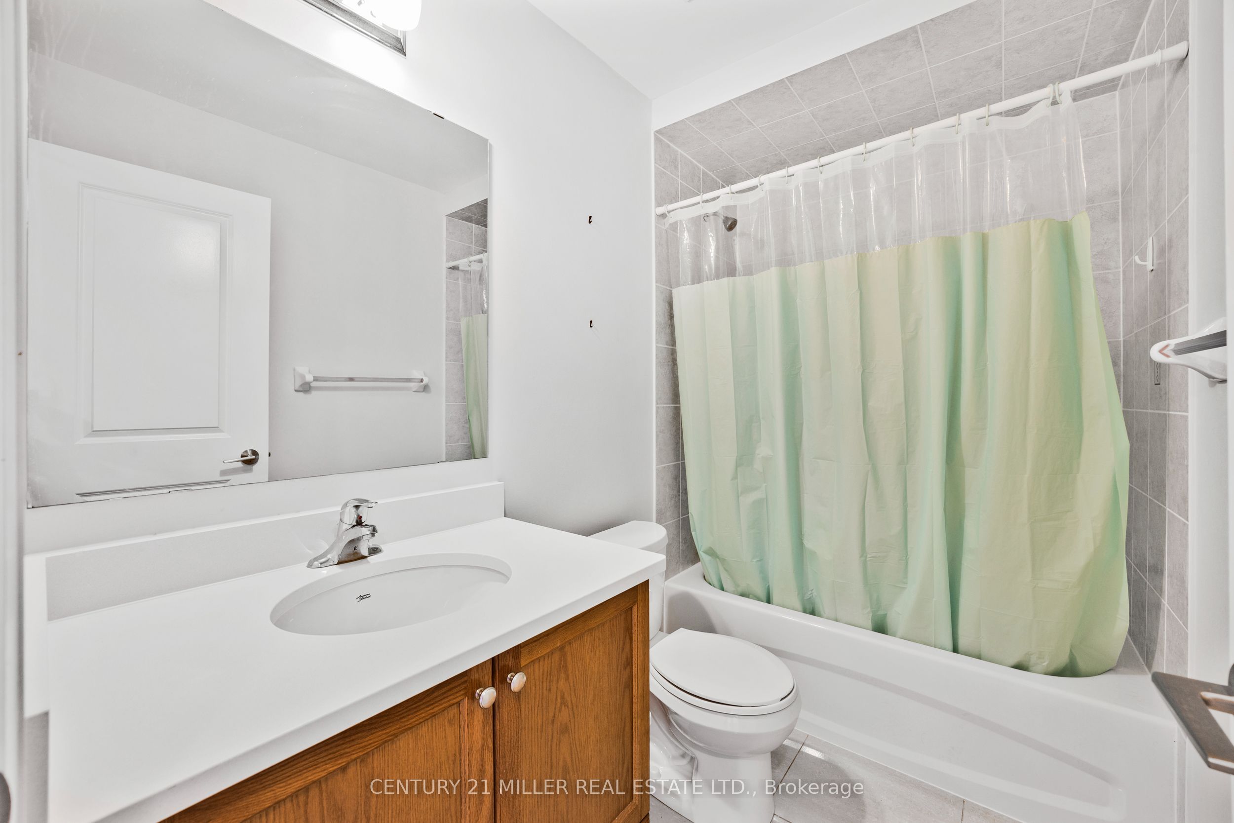 275 Roxton Road 201 Property Photo 10