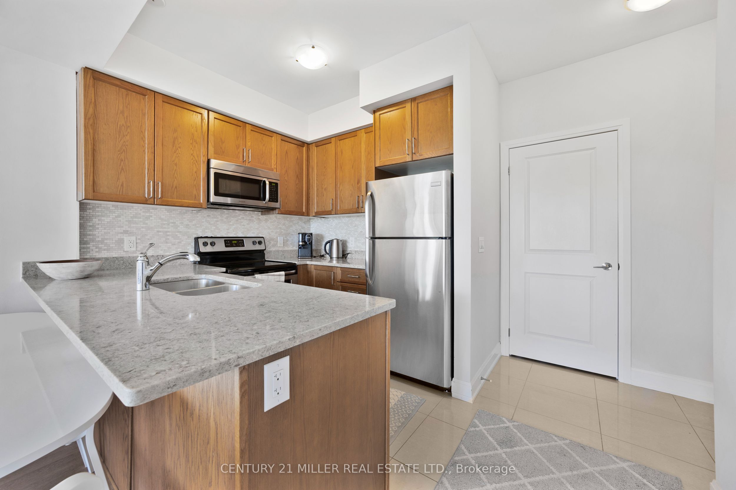 275 Roxton Road 201 Property Photo 12